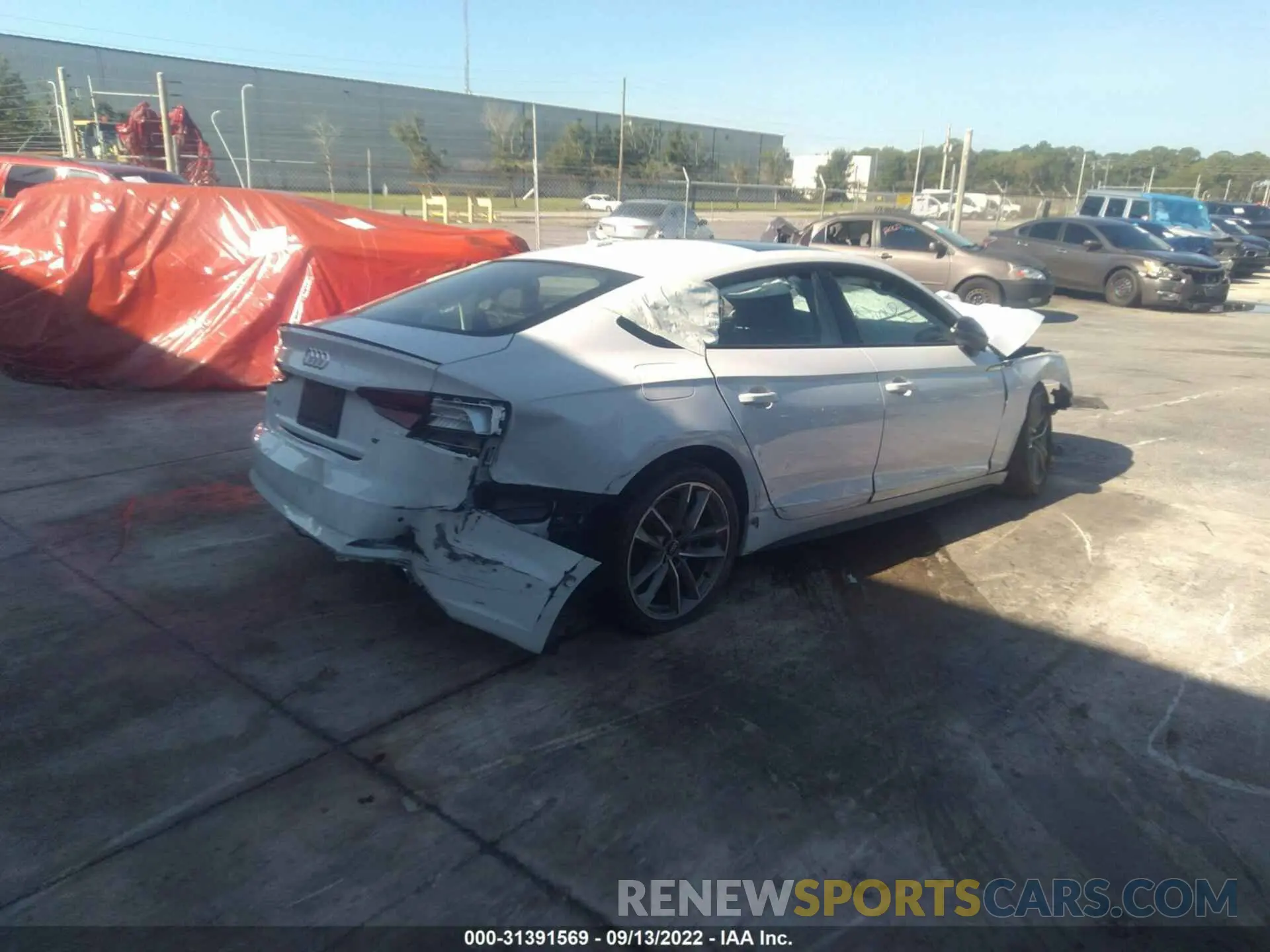 4 Фотография поврежденного автомобиля WAUFNCF56KA028105 AUDI A5 SPORTBACK 2019
