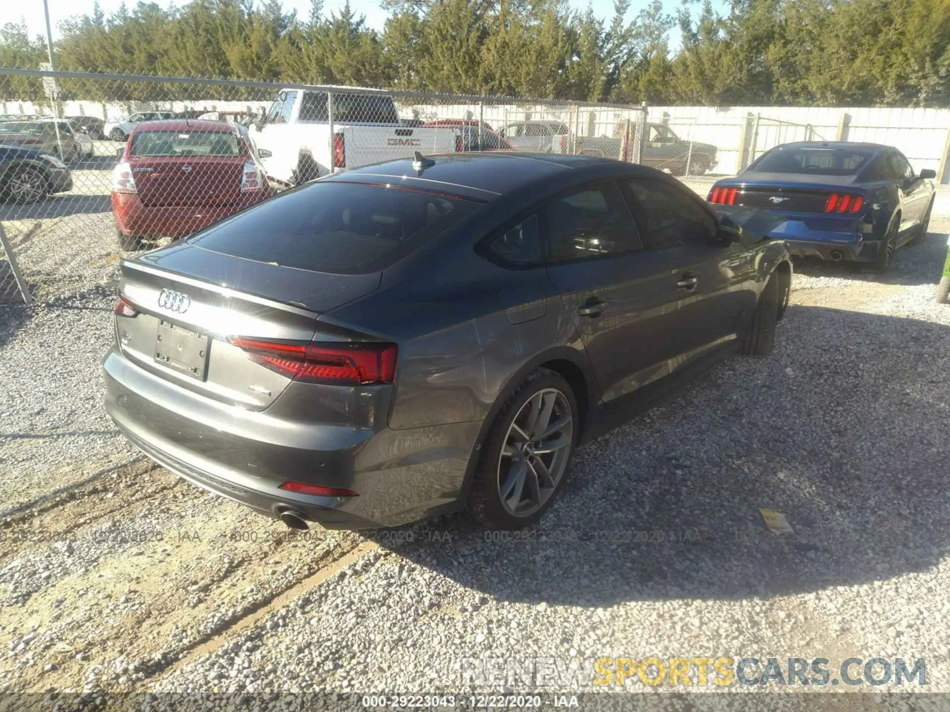 4 Photograph of a damaged car WAUFNCF5XKA076352 AUDI A5 SPORTBACK 2019