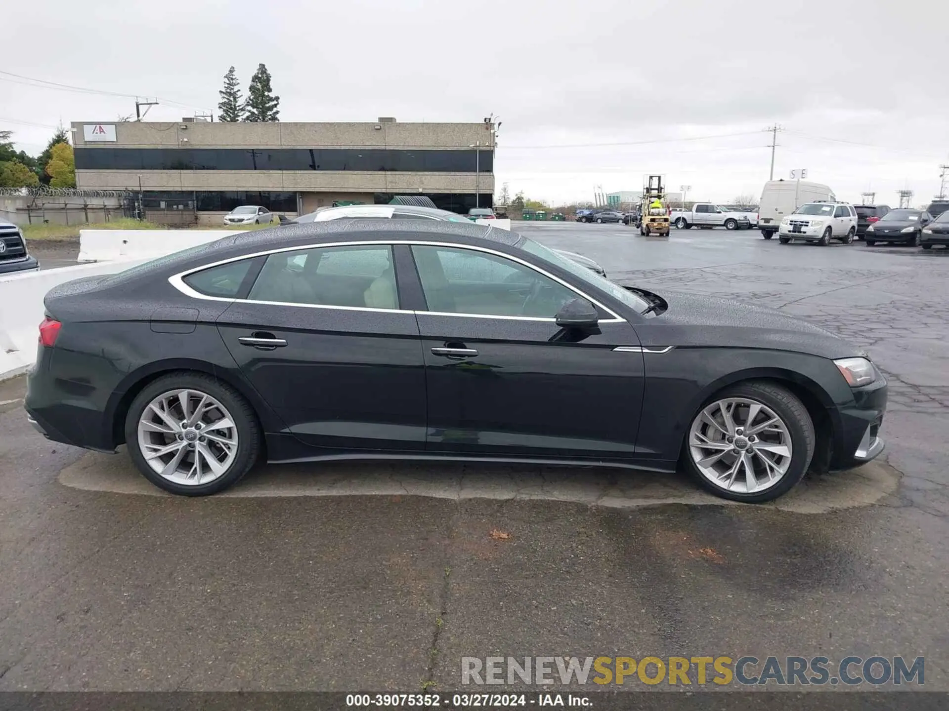 13 Photograph of a damaged car WAUANCF5XLA007138 AUDI A5 SPORTBACK 2020