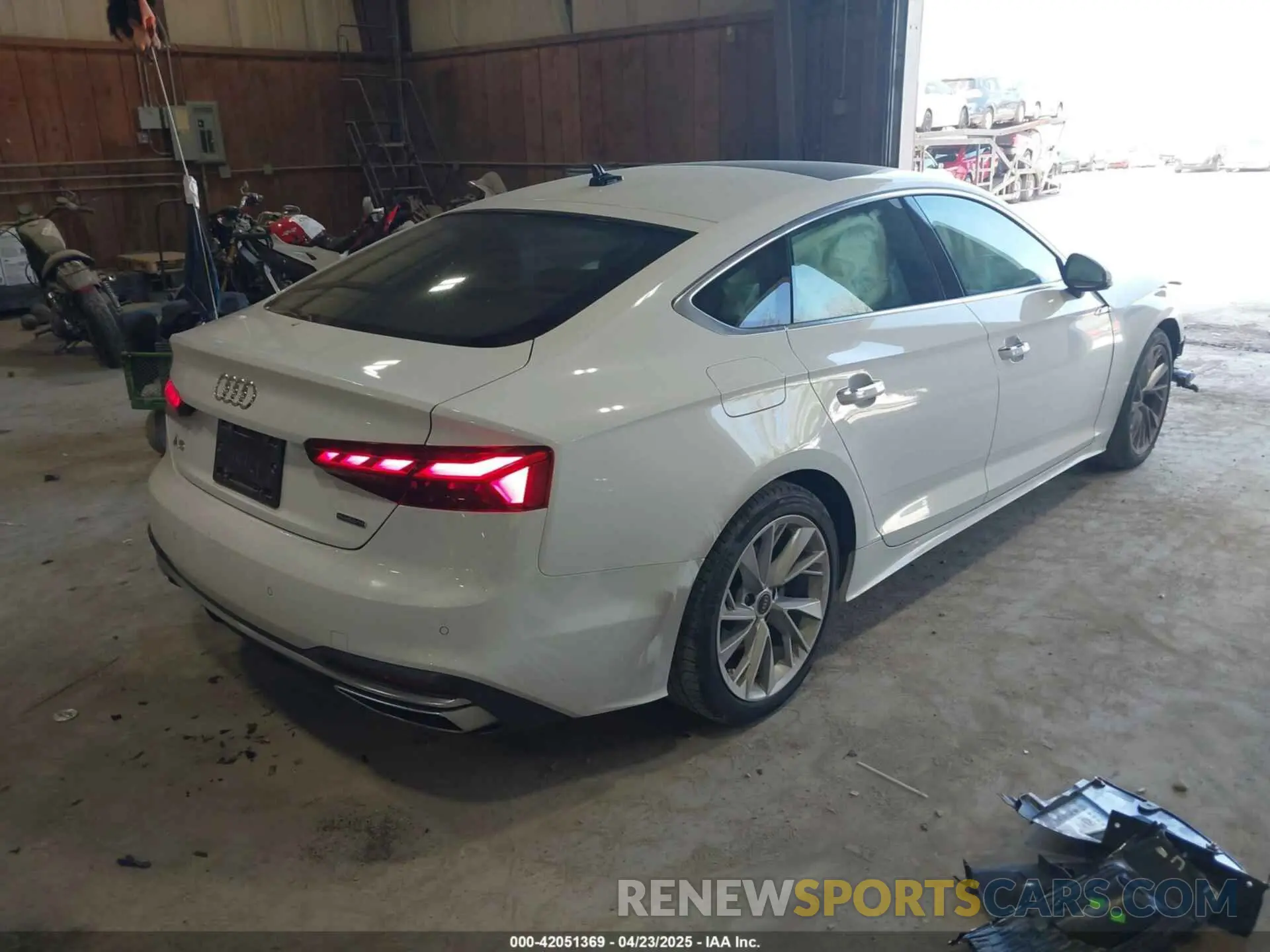 4 Фотография поврежденного автомобиля WAUCBCF57MA062469 AUDI A5 SPORTBACK 2021