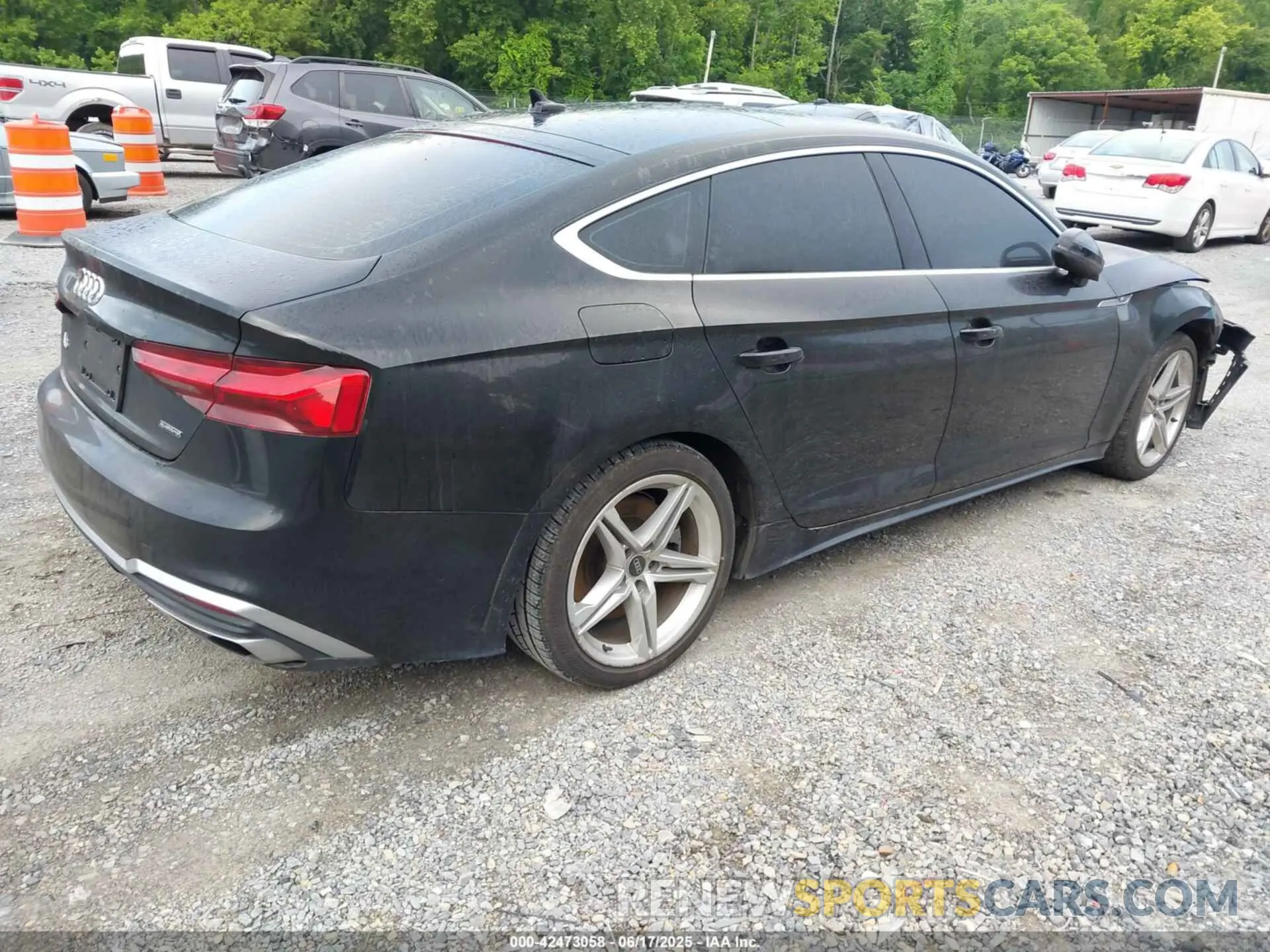 4 Фотография поврежденного автомобиля WAUDACF53MA059334 AUDI A5 SPORTBACK 2021