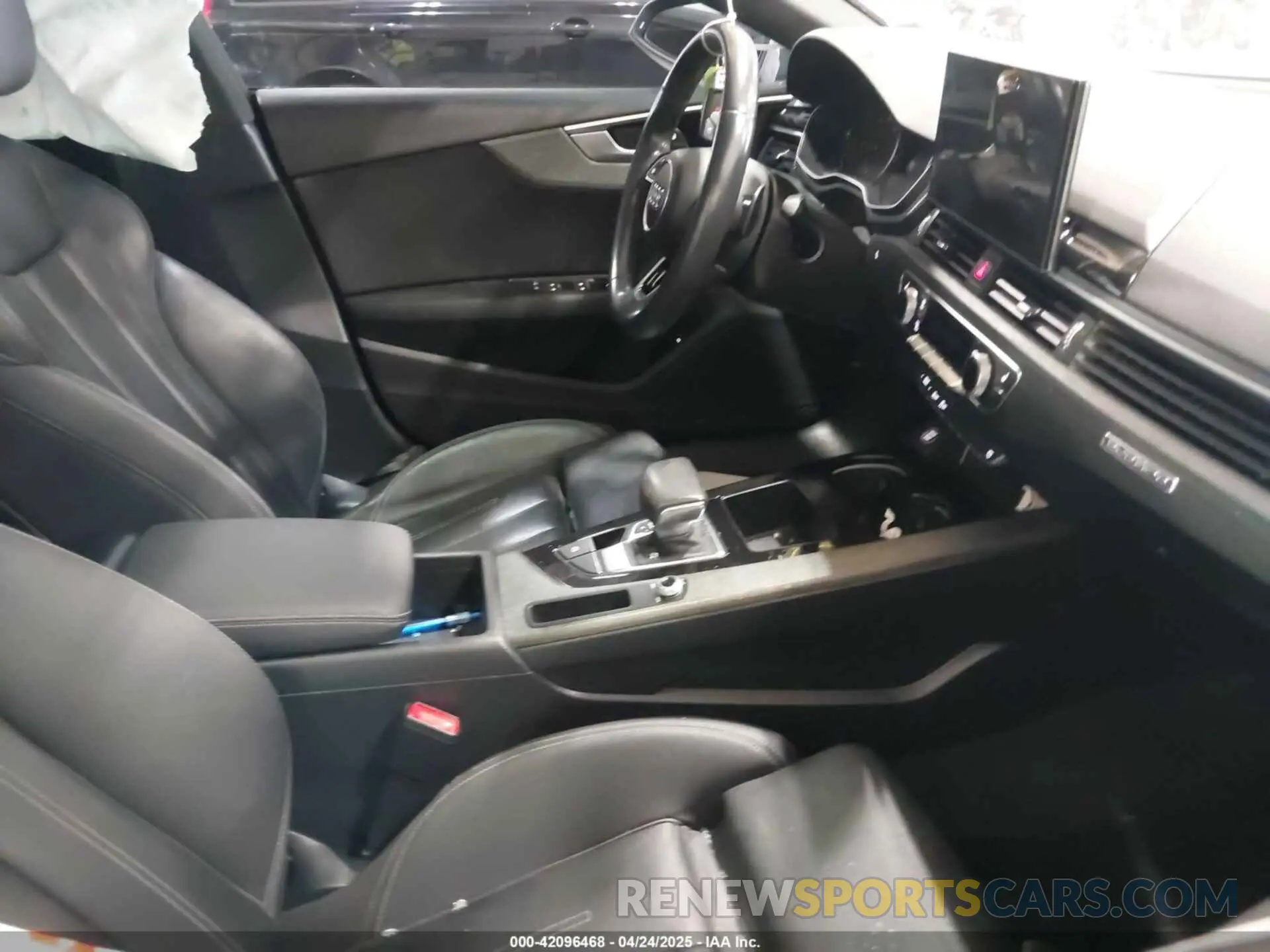 5 Photograph of a damaged car WAUDACF57MA014042 AUDI A5 SPORTBACK 2021