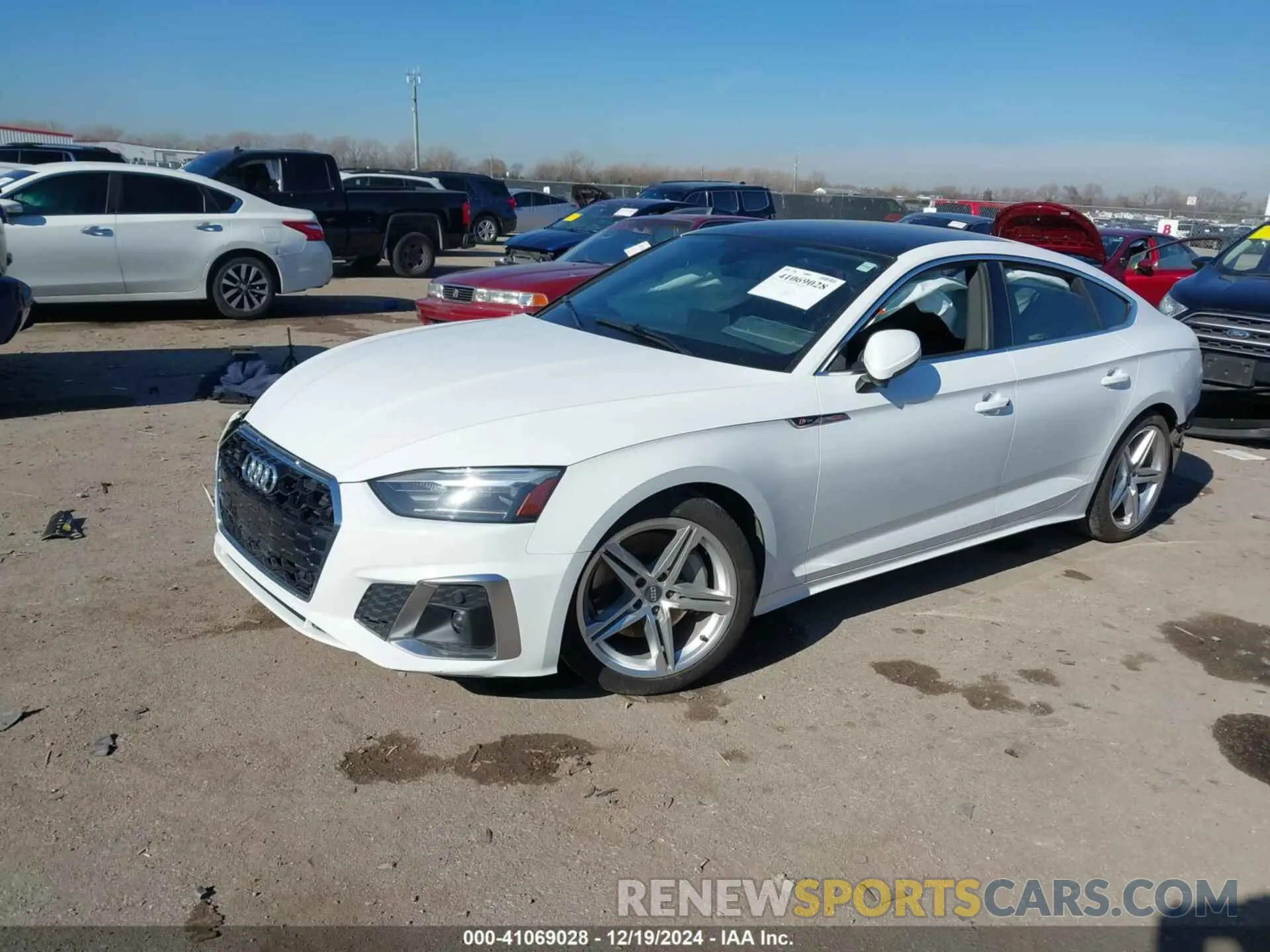 2 Фотография поврежденного автомобиля WAUDACF5XMA016822 AUDI A5 SPORTBACK 2021