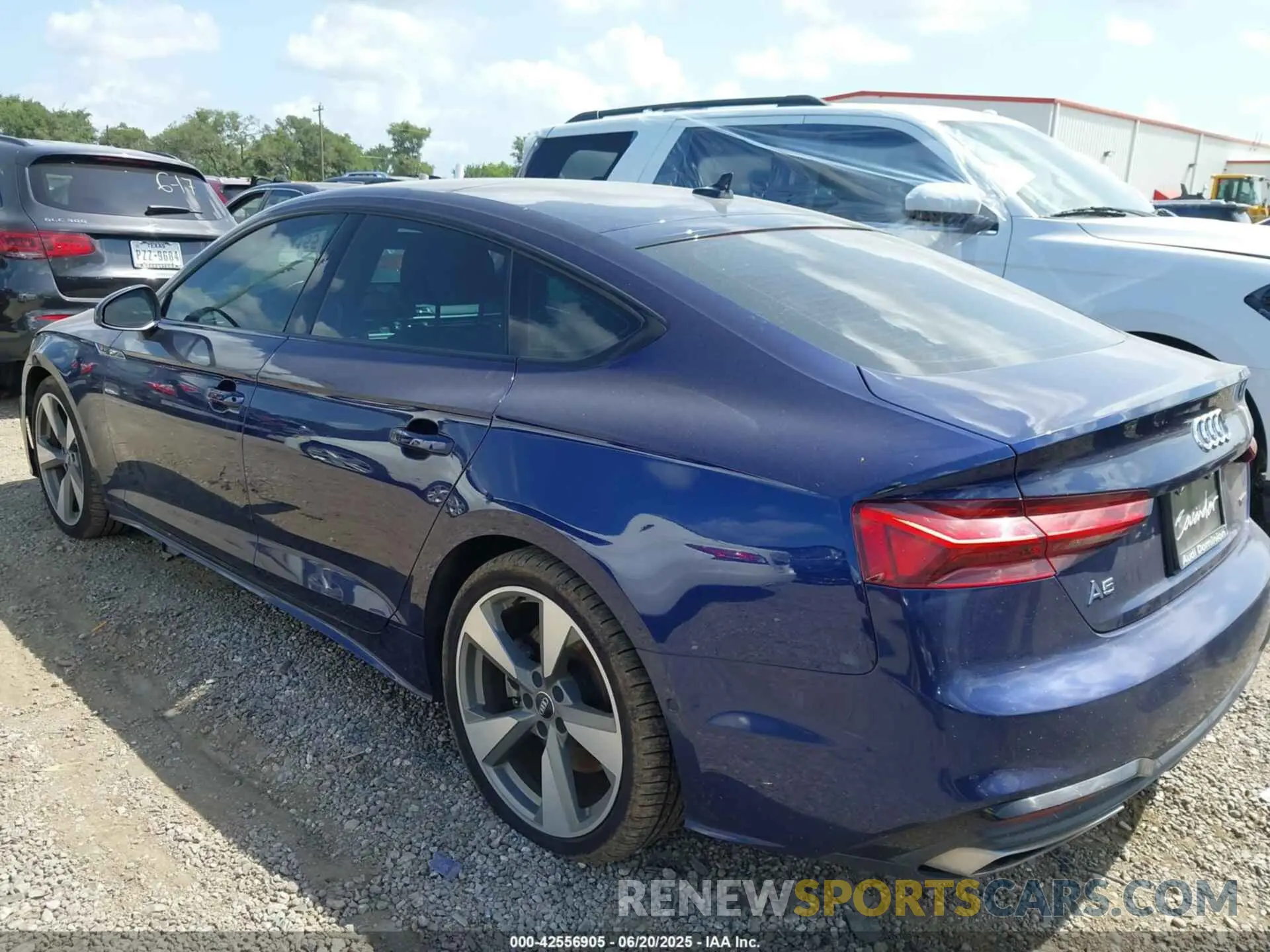 3 Фотография поврежденного автомобиля WAUEACF53MA003365 AUDI A5 SPORTBACK 2021