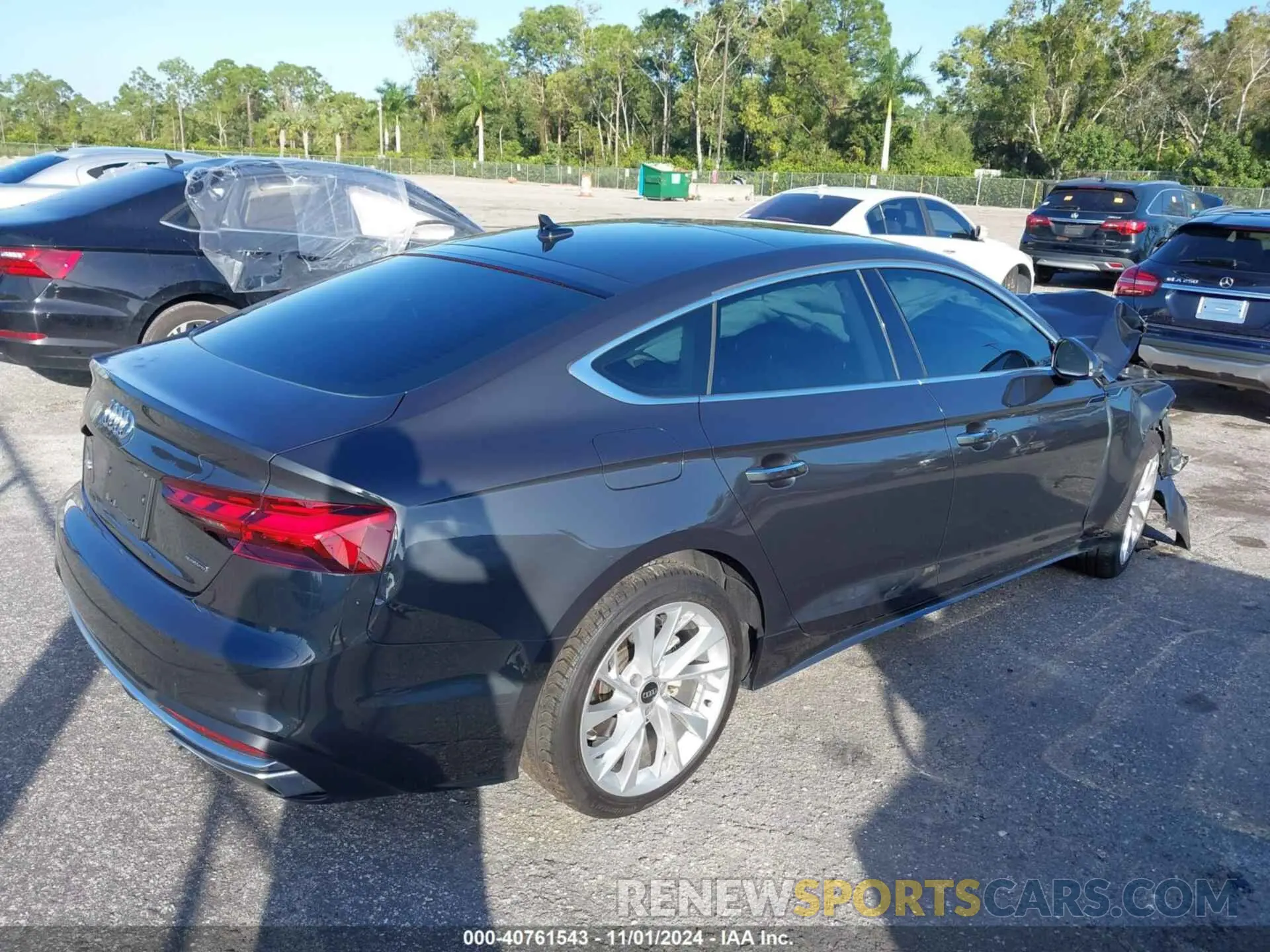 4 Photograph of a damaged car WAUABCF56NA027236 AUDI A5 SPORTBACK 2022