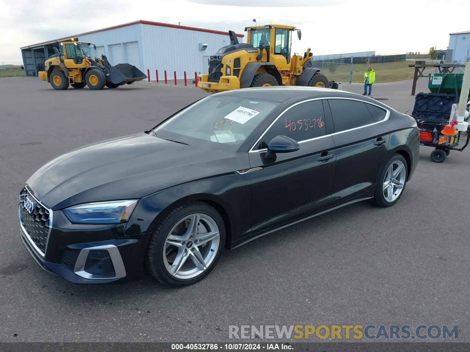 2 Photograph of a damaged car WAUDACF57NA010171 AUDI A5 SPORTBACK 2022