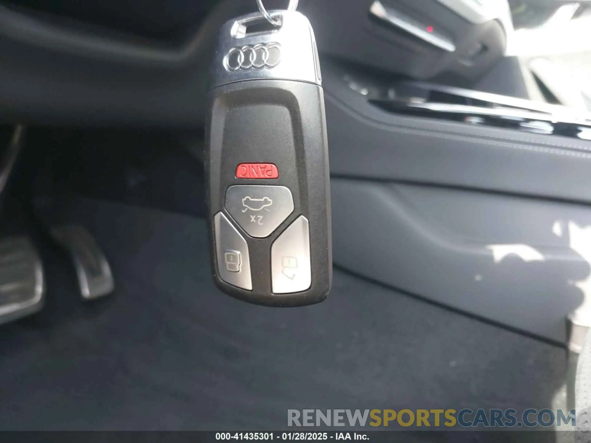 11 Photograph of a damaged car WAUFACF55NA015278 AUDI A5 SPORTBACK 2022
