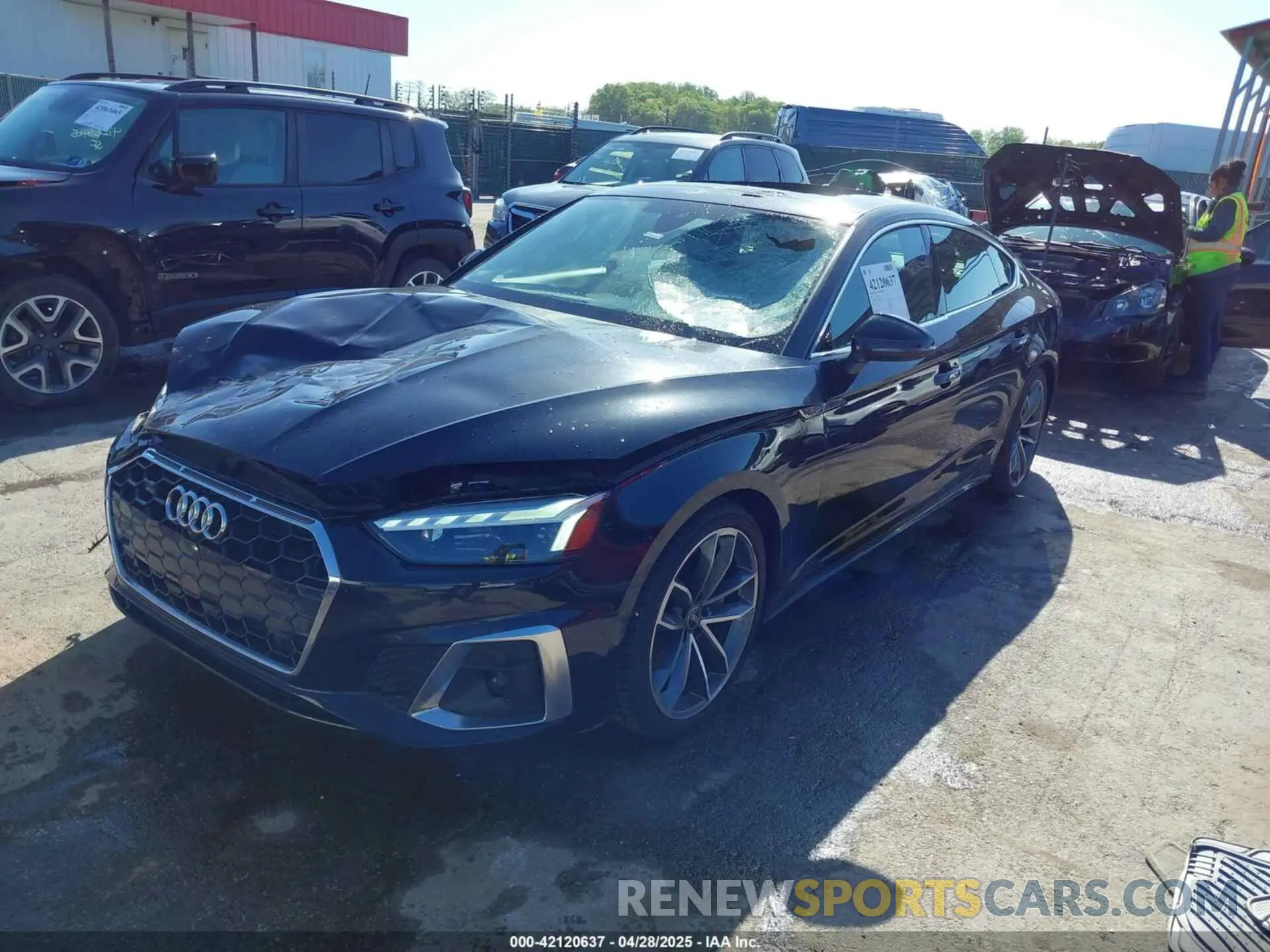 2 Фотография поврежденного автомобиля WAUFACF5XNA015812 AUDI A5 SPORTBACK 2022