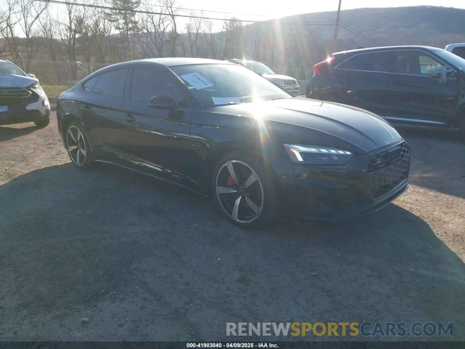 1 Фотография поврежденного автомобиля WAUFADF55NA039716 AUDI A5 SPORTBACK 2022