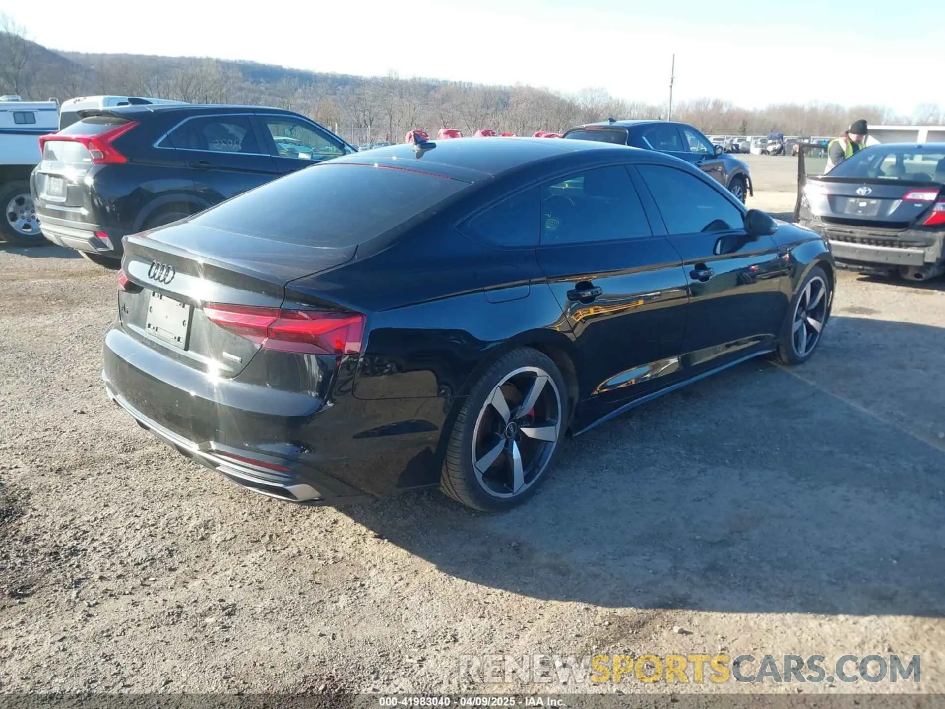 4 Фотография поврежденного автомобиля WAUFADF55NA039716 AUDI A5 SPORTBACK 2022