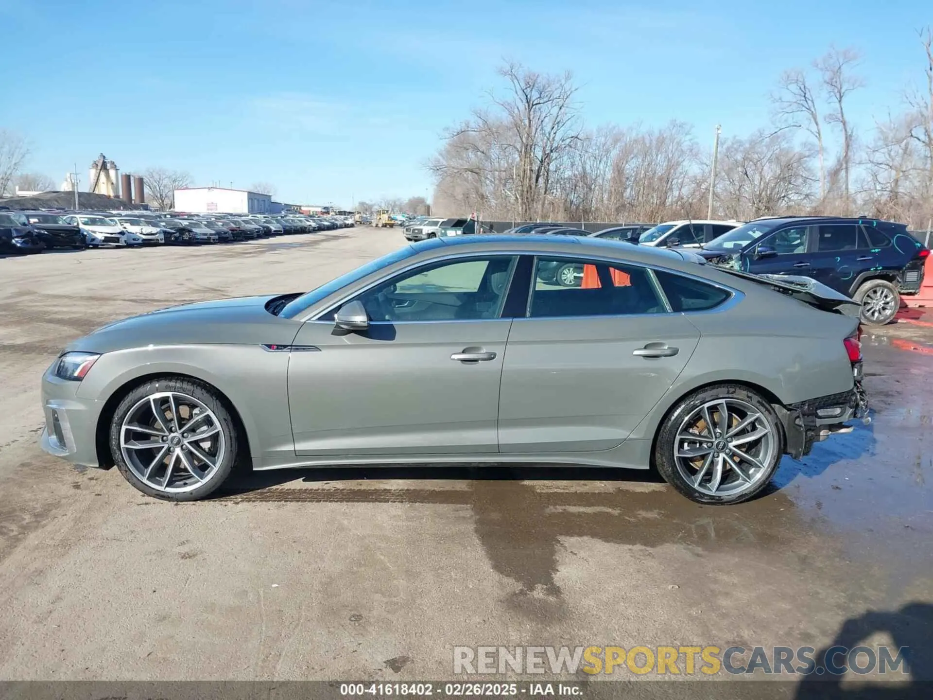 14 Photograph of a damaged car WAUDACF59PA022437 AUDI A5 SPORTBACK 2023