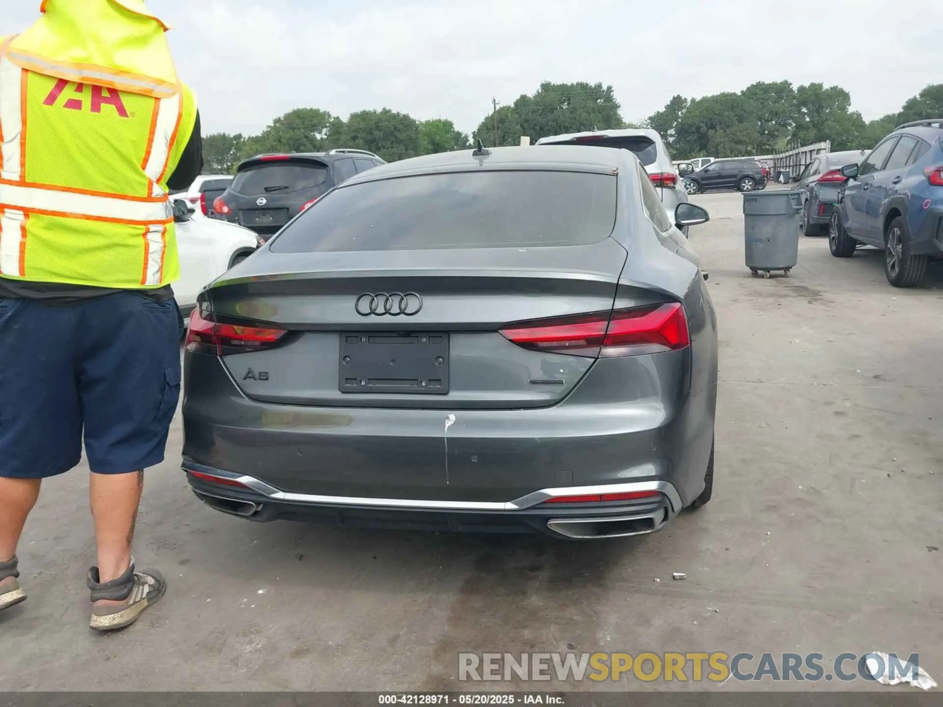 17 Фотография поврежденного автомобиля WAUFACF50PA022853 AUDI A5 SPORTBACK 2023