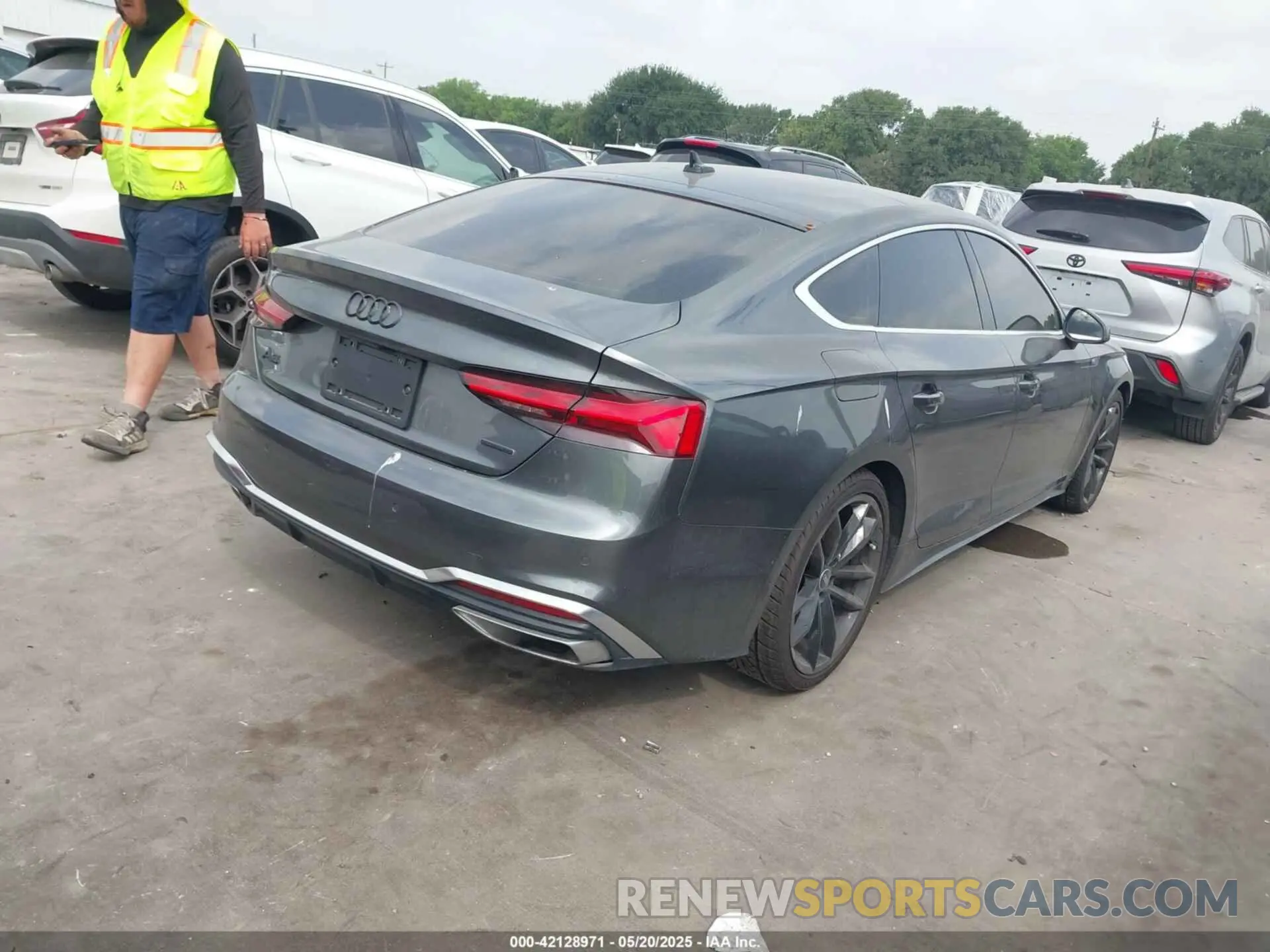 4 Фотография поврежденного автомобиля WAUFACF50PA022853 AUDI A5 SPORTBACK 2023