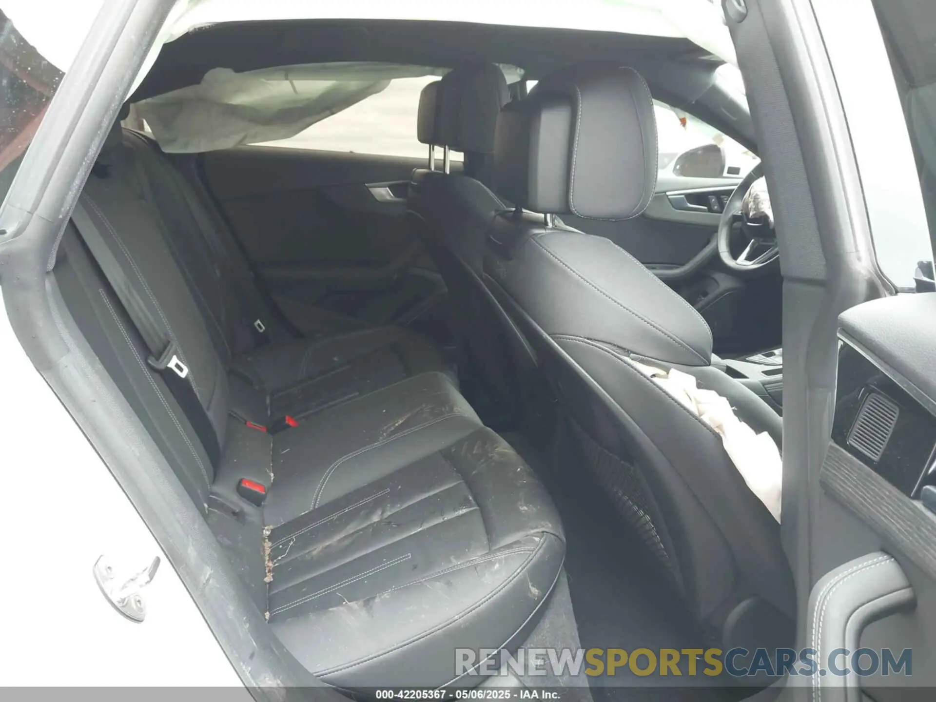 8 Photograph of a damaged car WAUFACF5XPA064494 AUDI A5 SPORTBACK 2023