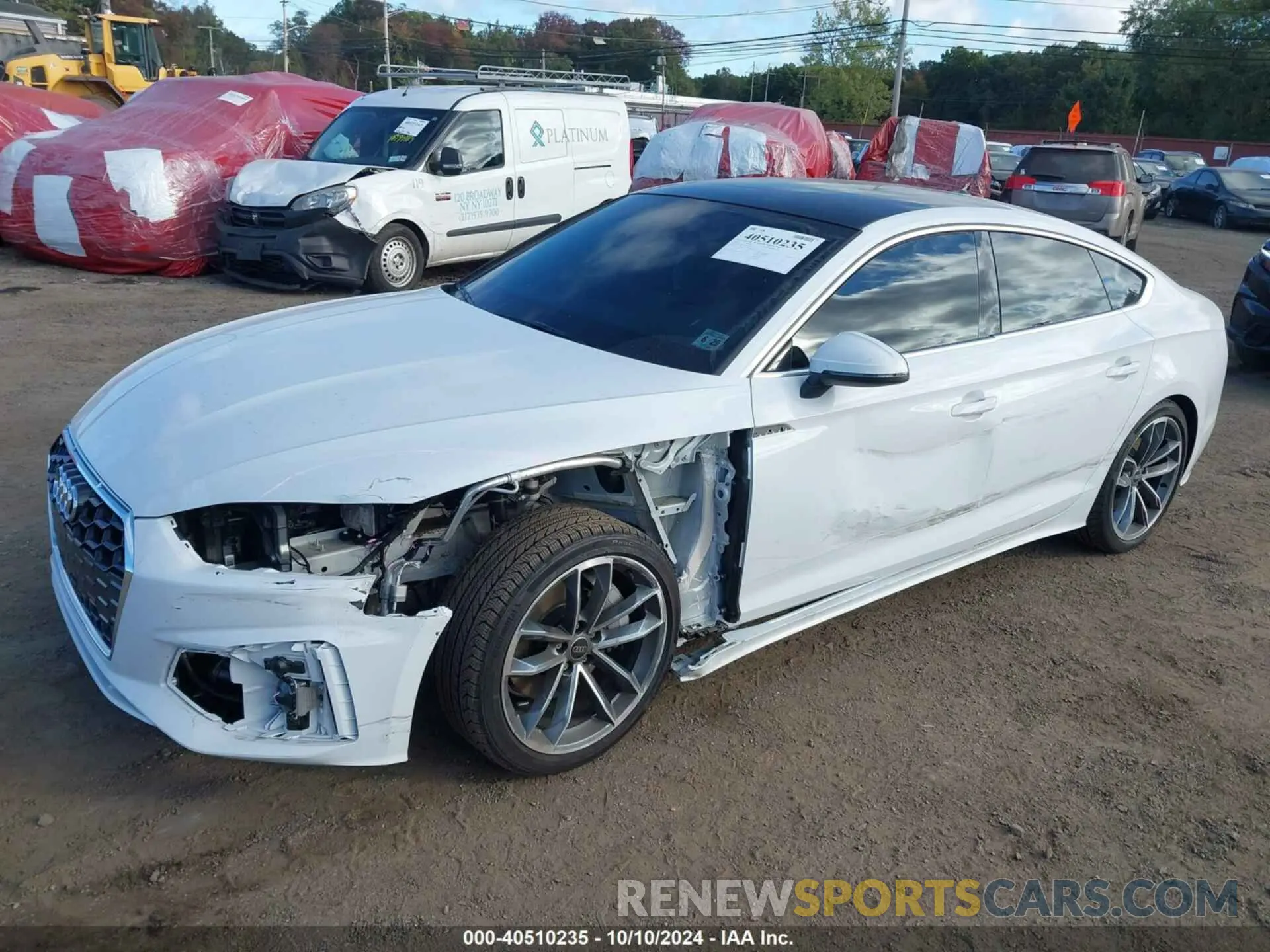 2 Photograph of a damaged car WAUDACF57RA072725 AUDI A5 SPORTBACK 2024