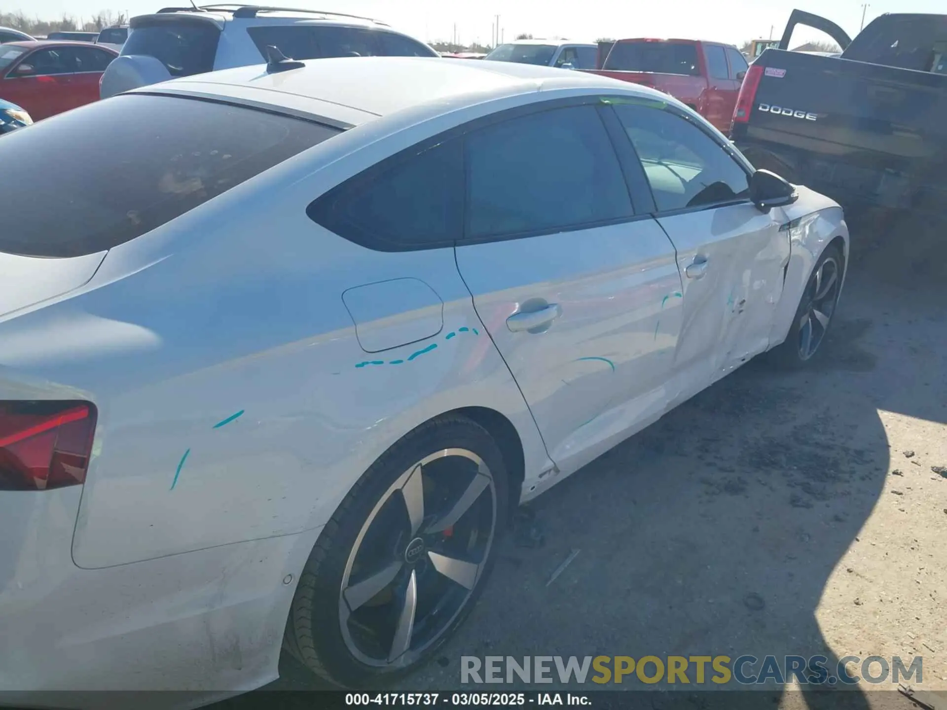 18 Фотография поврежденного автомобиля WAUEACF50RA095851 AUDI A5 SPORTBACK 2024