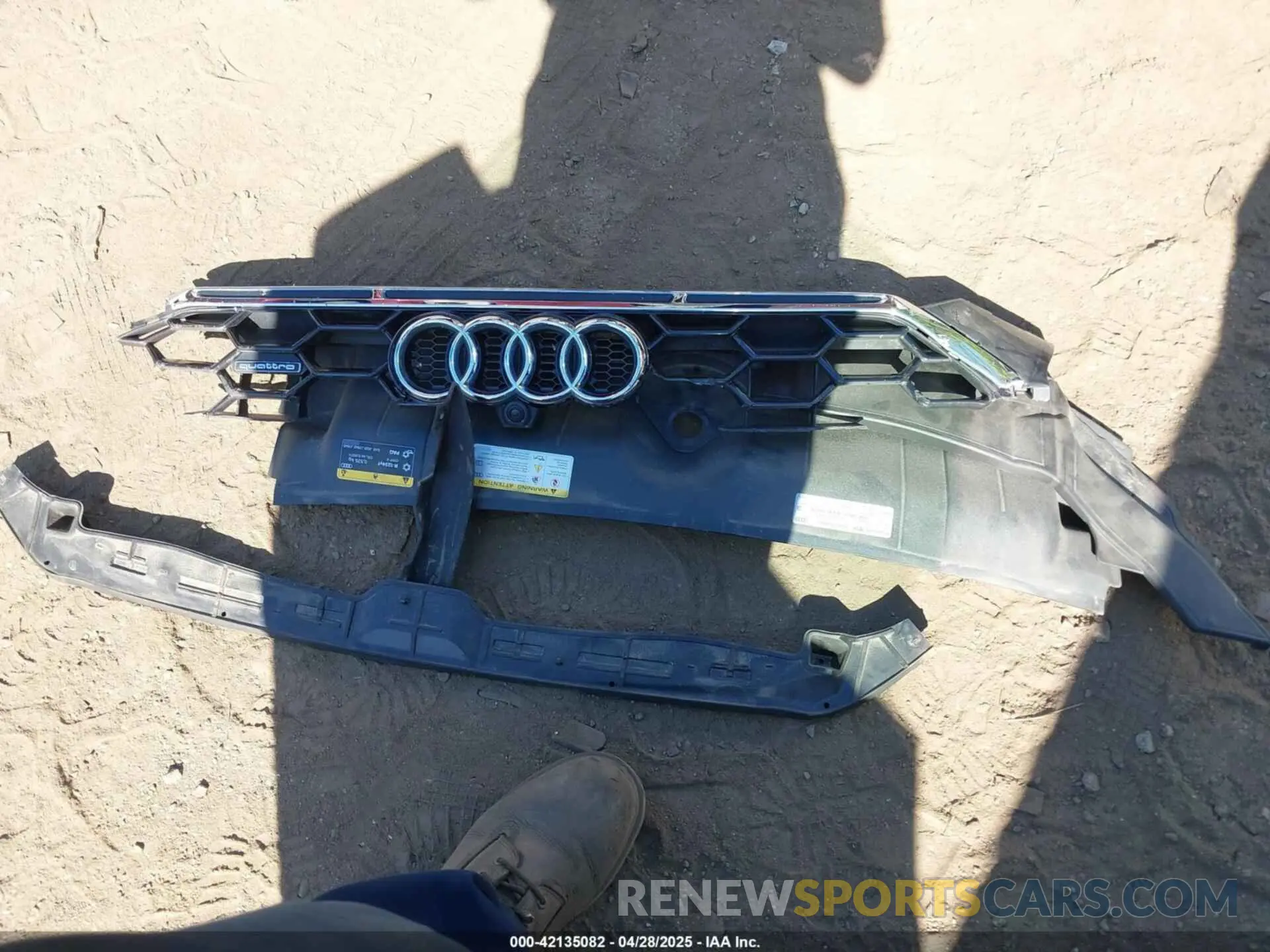12 Photograph of a damaged car WAUFACF52RA050222 AUDI A5 SPORTBACK 2024