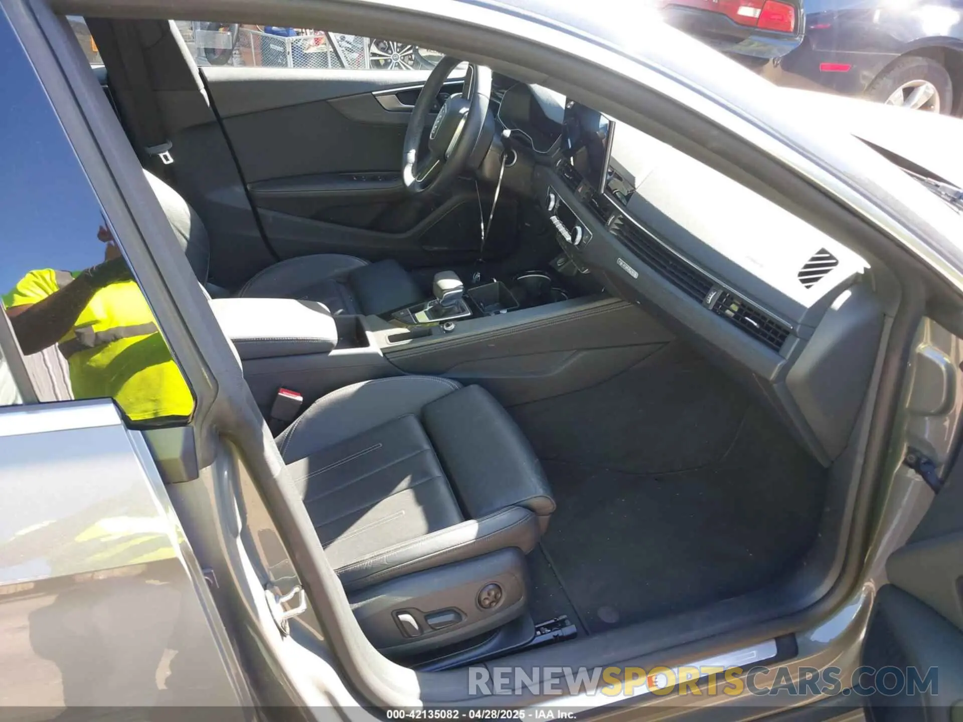 5 Photograph of a damaged car WAUFACF52RA050222 AUDI A5 SPORTBACK 2024