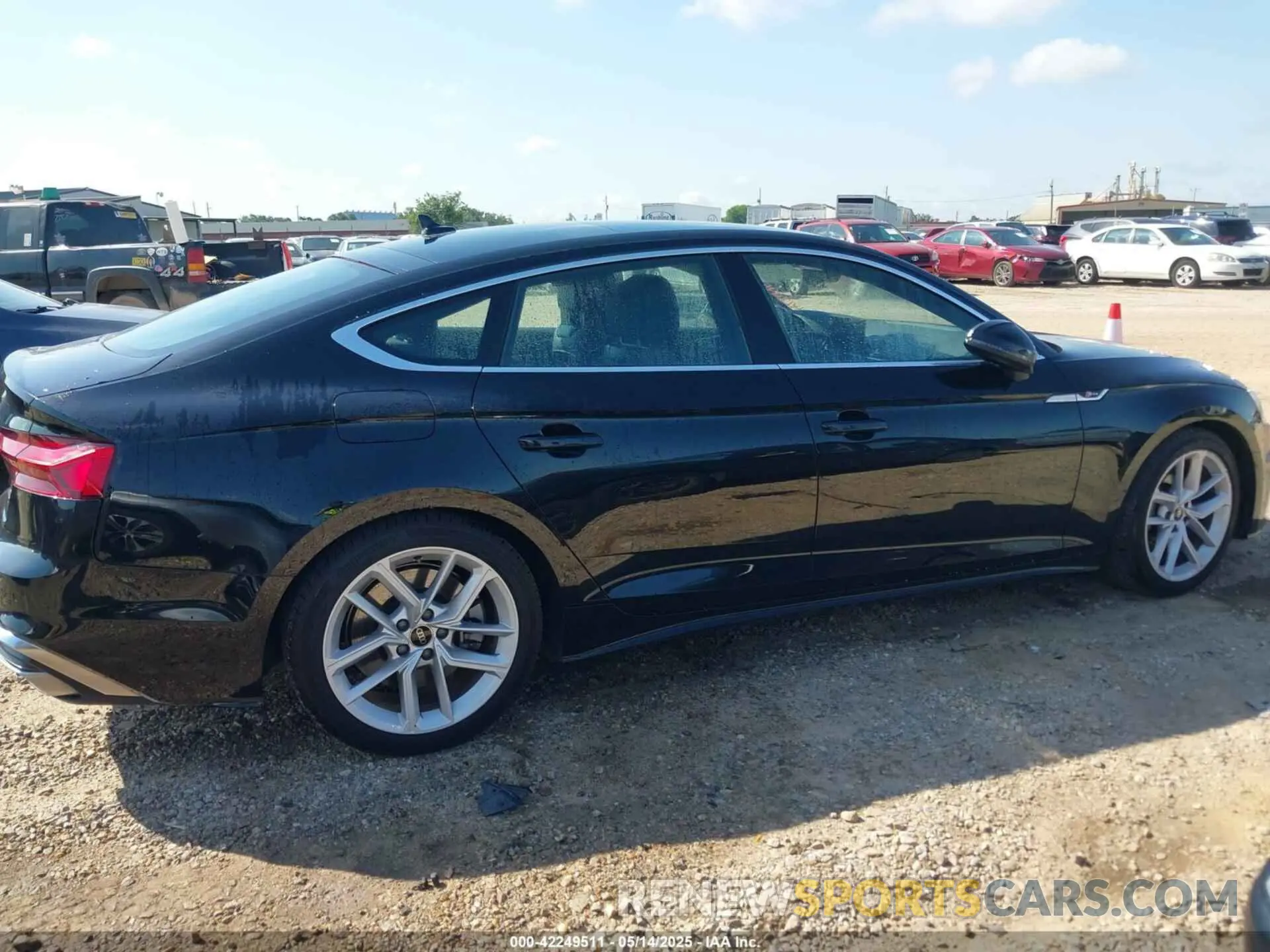 13 Photograph of a damaged car WAUFACF59RA052310 AUDI A5 SPORTBACK 2024
