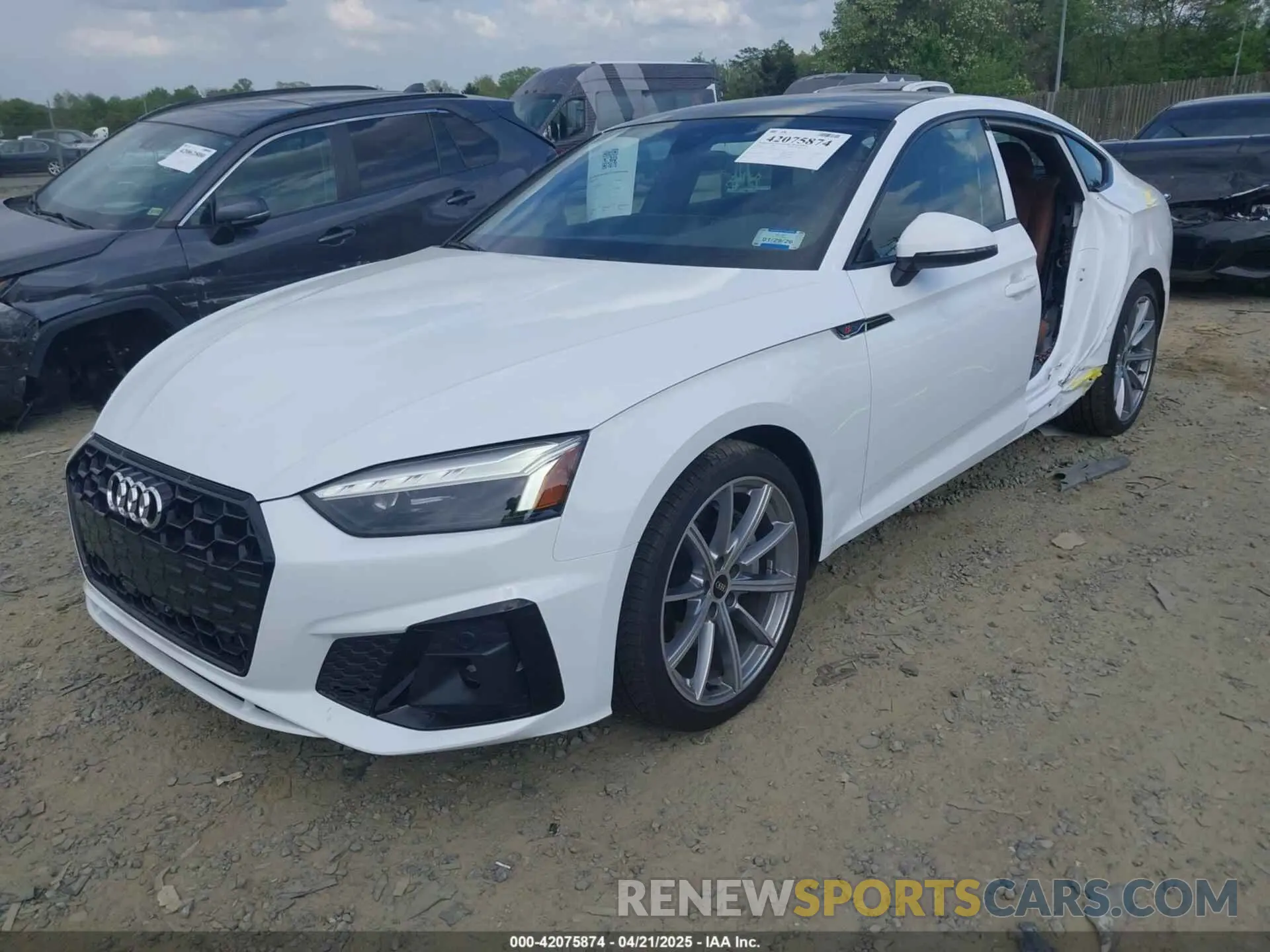 2 Фотография поврежденного автомобиля WAUDACF54SA004307 AUDI A5 SPORTBACK 2025
