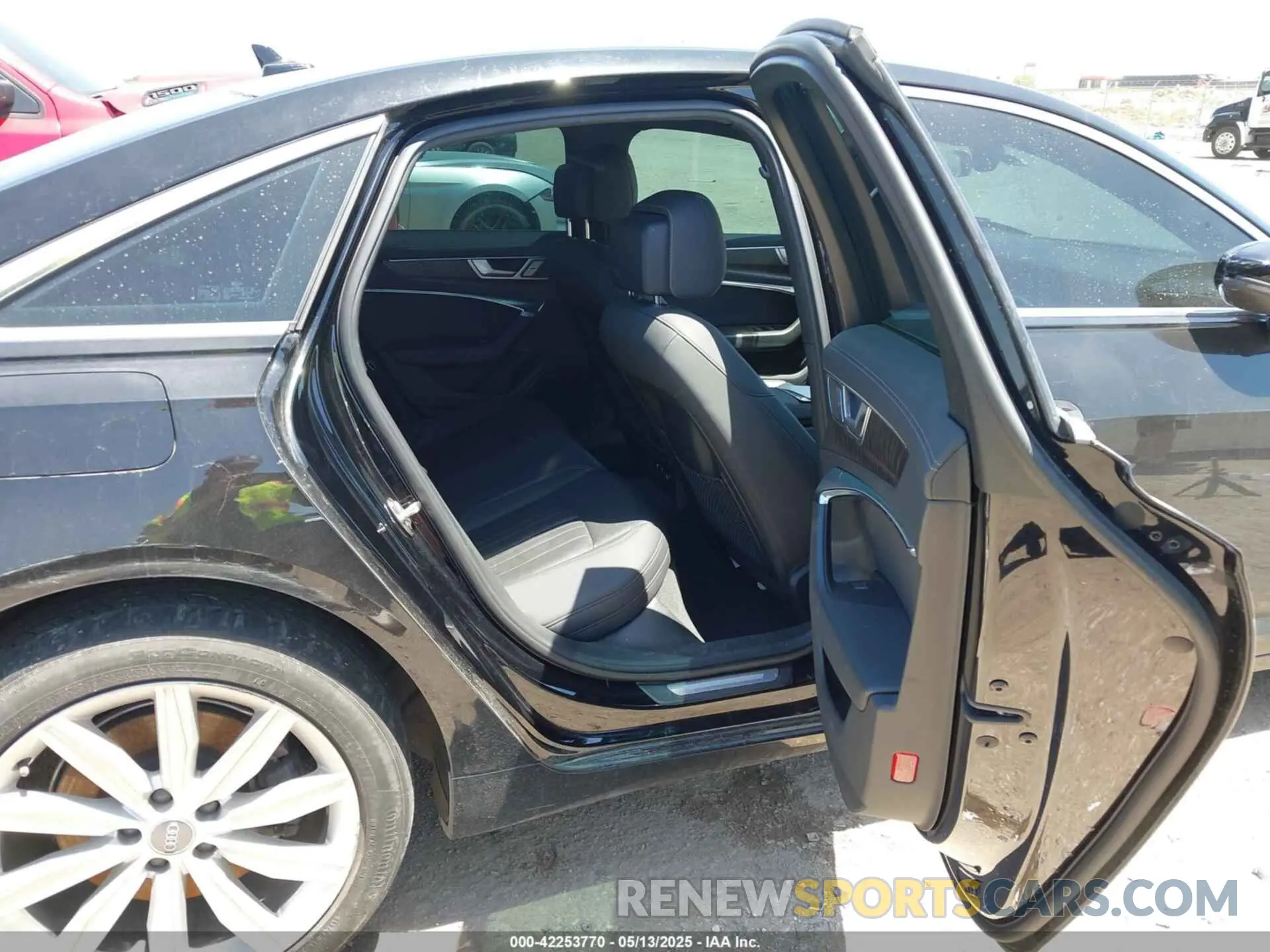 8 Фотография поврежденного автомобиля WAUD8AF21KN124807 AUDI A6 2019