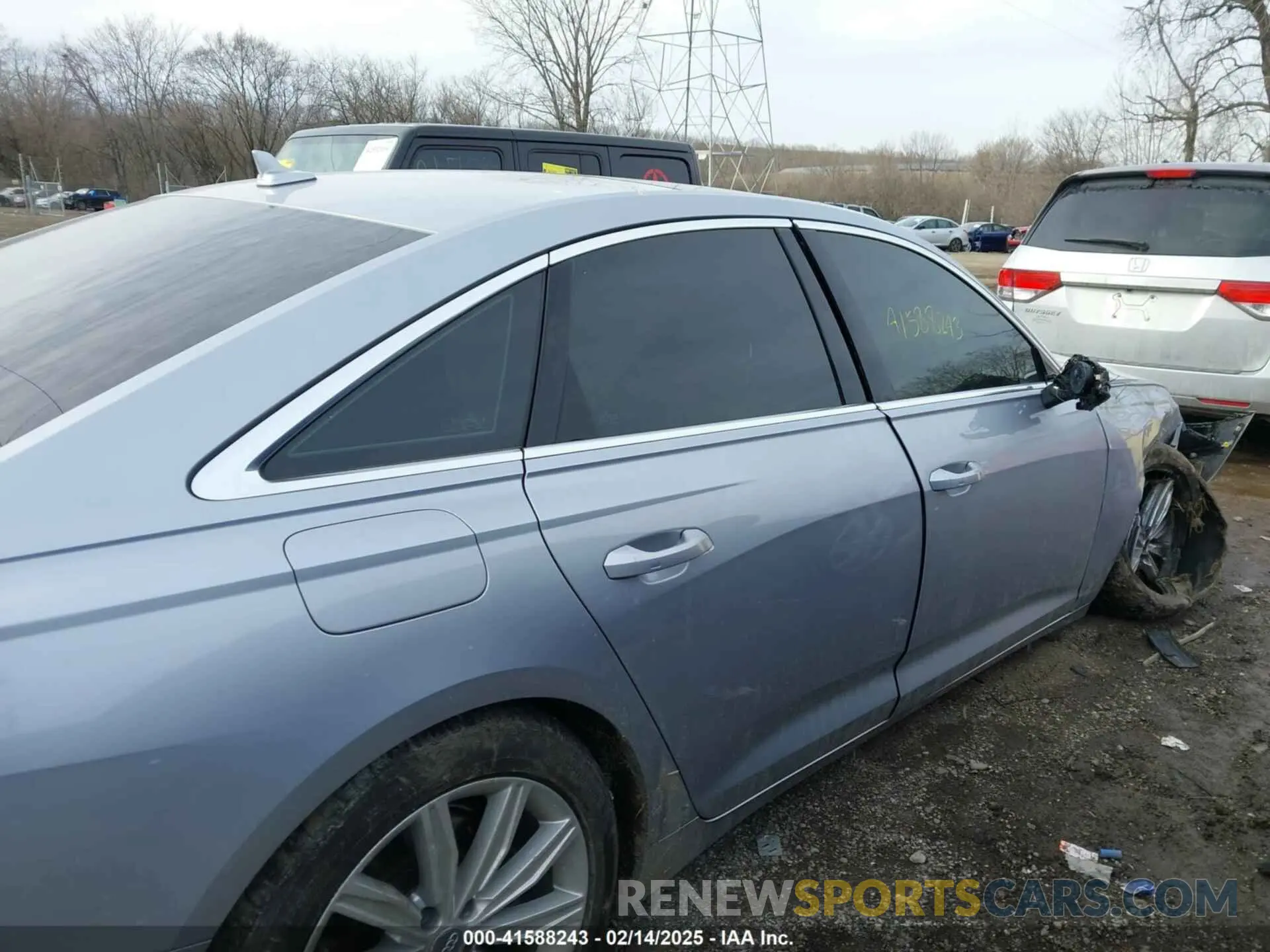 13 Photograph of a damaged car WAUD8AF26KN131977 AUDI A6 2019
