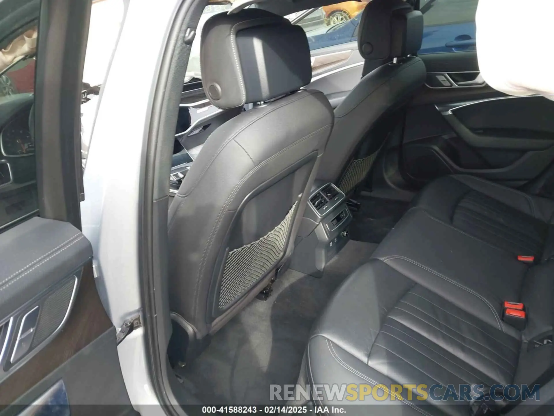 8 Photograph of a damaged car WAUD8AF26KN131977 AUDI A6 2019