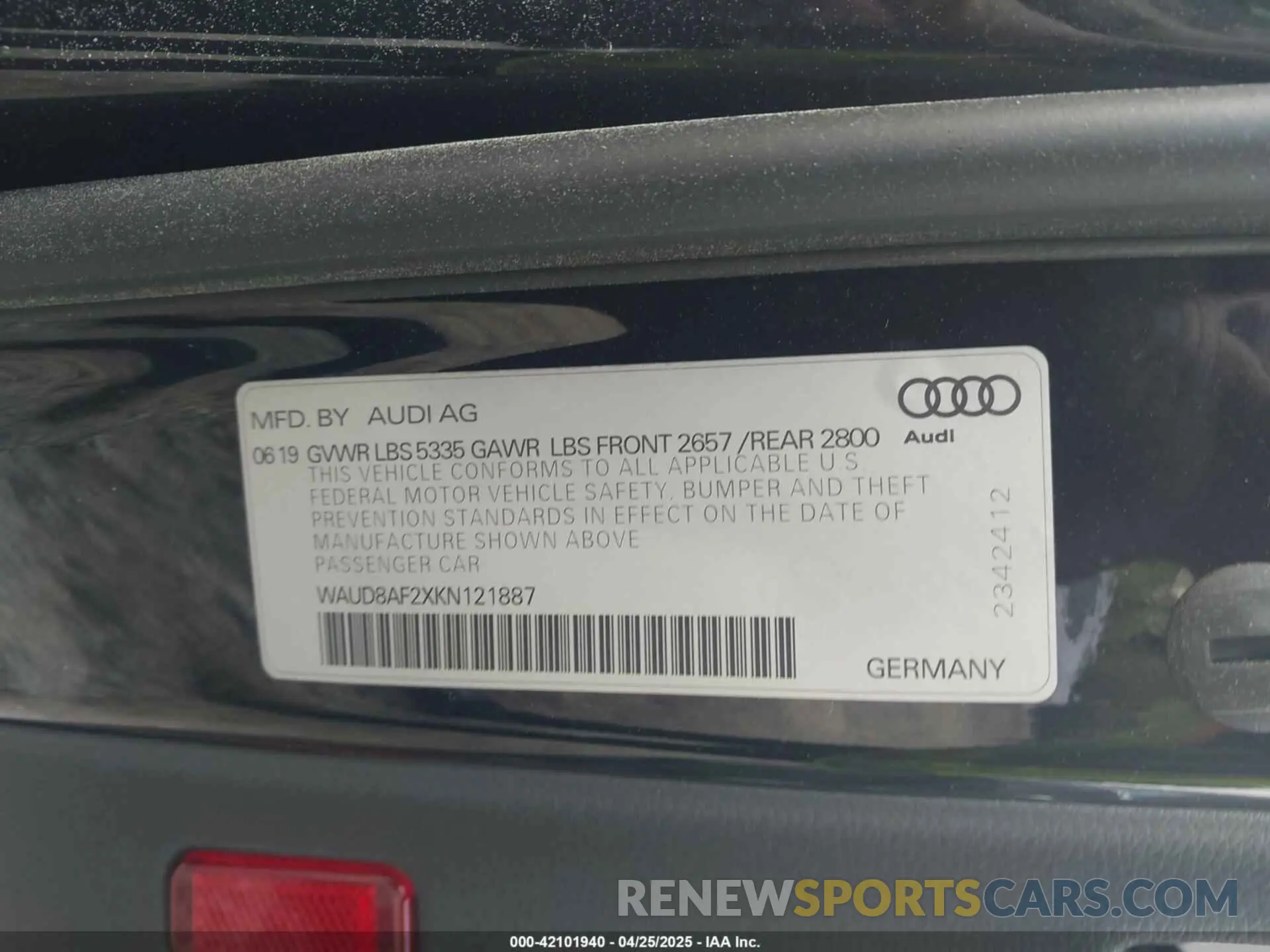 9 Фотография поврежденного автомобиля WAUD8AF2XKN121887 AUDI A6 2019