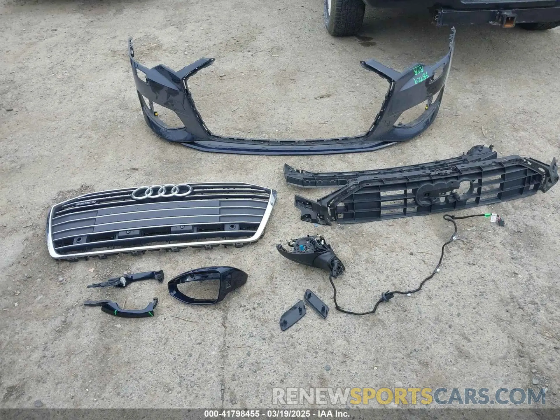 12 Photograph of a damaged car WAUD8AF2XKN129472 AUDI A6 2019
