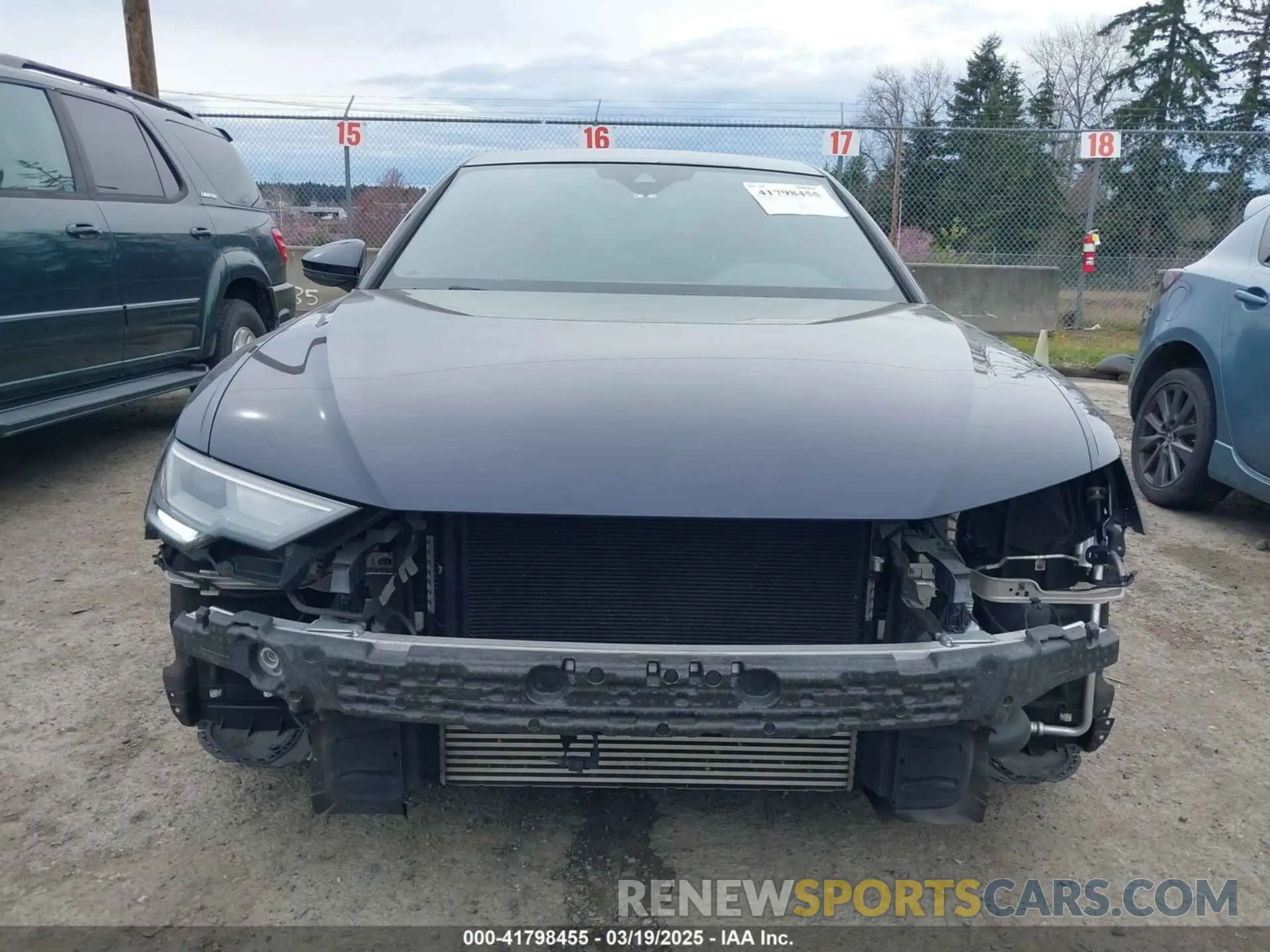 13 Photograph of a damaged car WAUD8AF2XKN129472 AUDI A6 2019