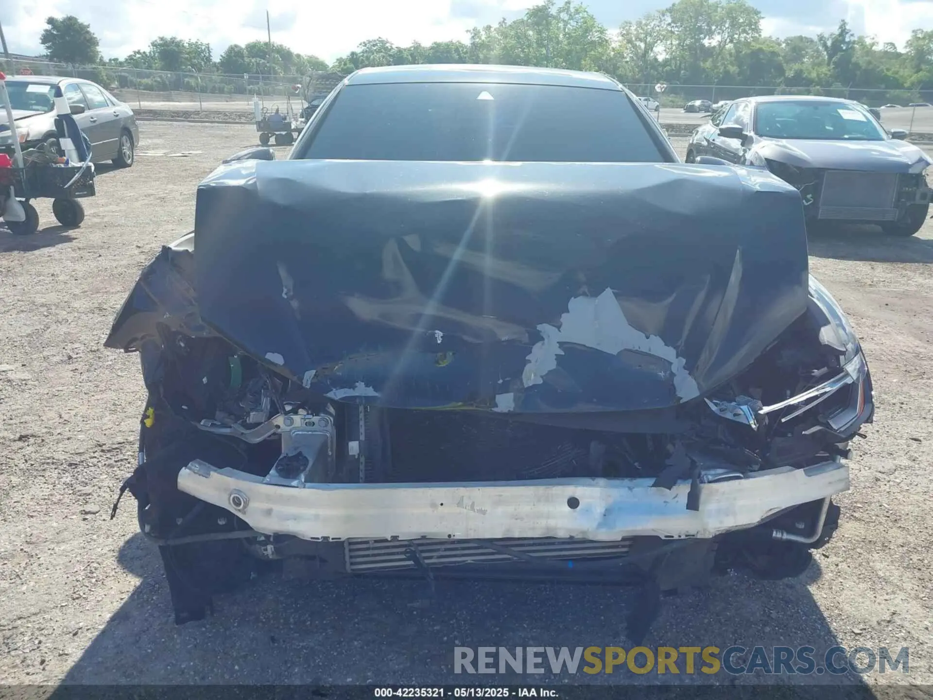 12 Photograph of a damaged car WAUE8AF24KN121775 AUDI A6 2019