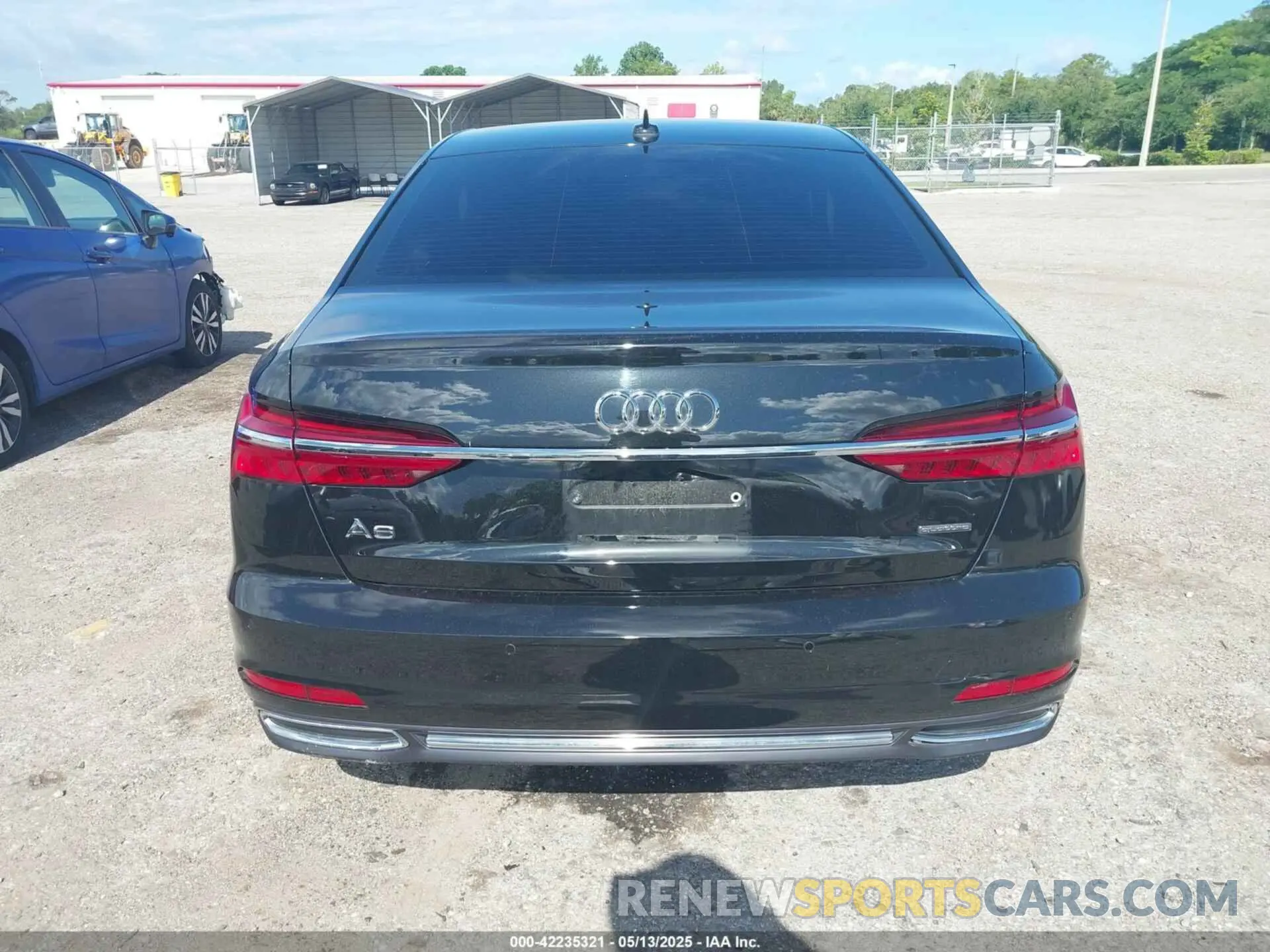 16 Photograph of a damaged car WAUE8AF24KN121775 AUDI A6 2019