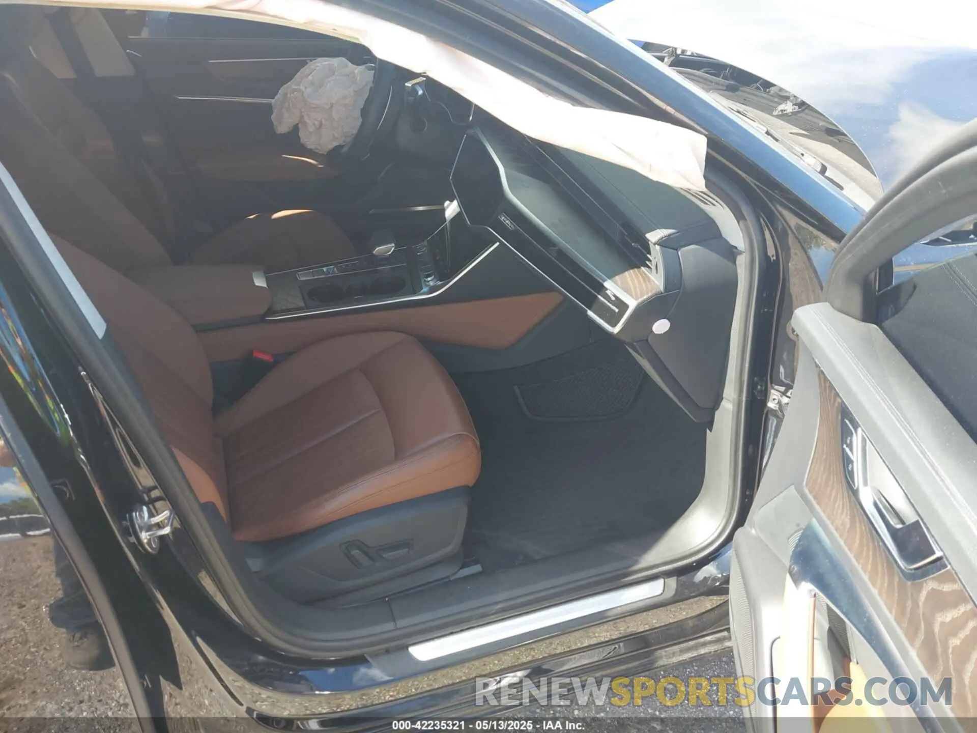 5 Photograph of a damaged car WAUE8AF24KN121775 AUDI A6 2019