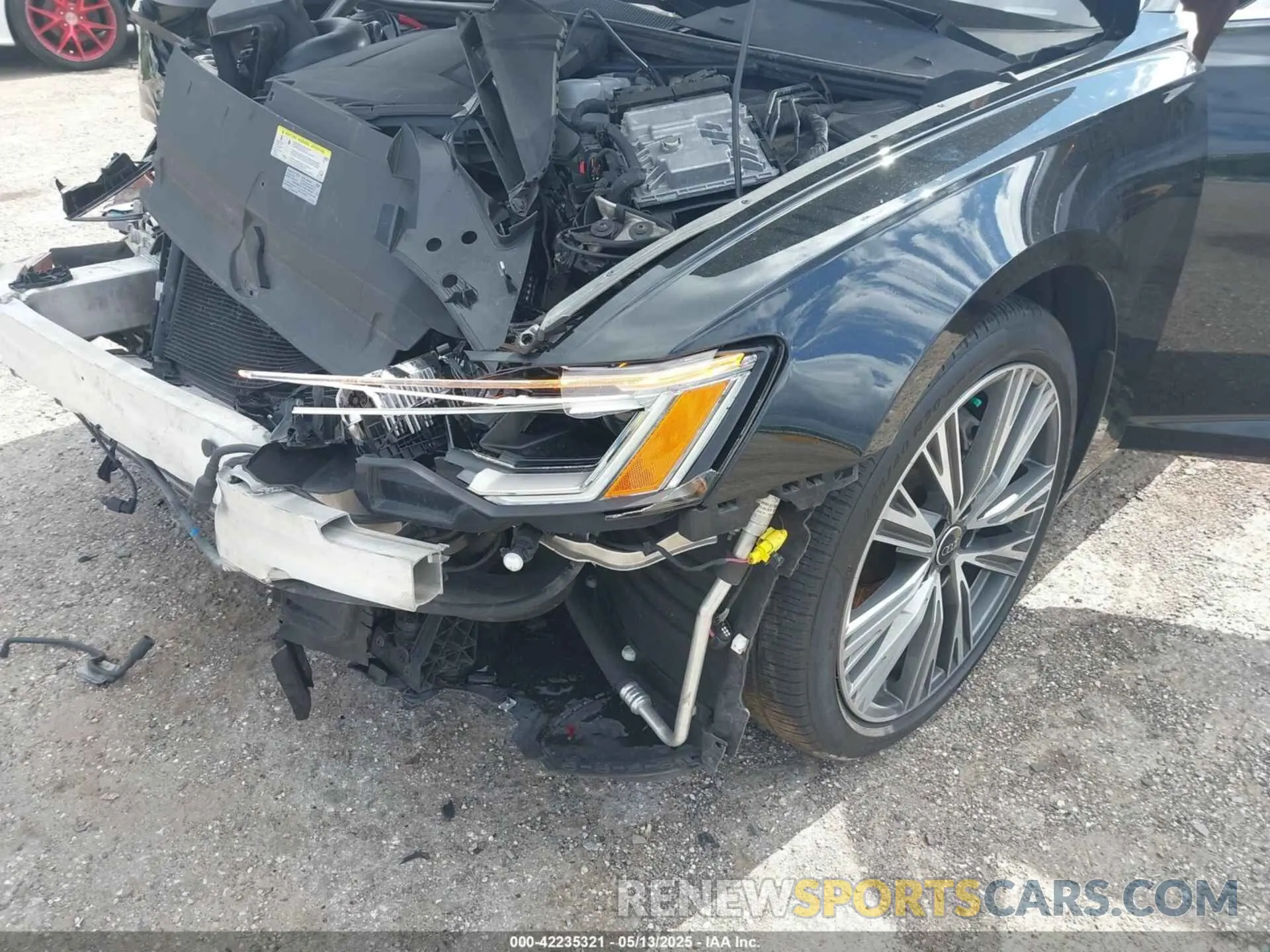 6 Photograph of a damaged car WAUE8AF24KN121775 AUDI A6 2019