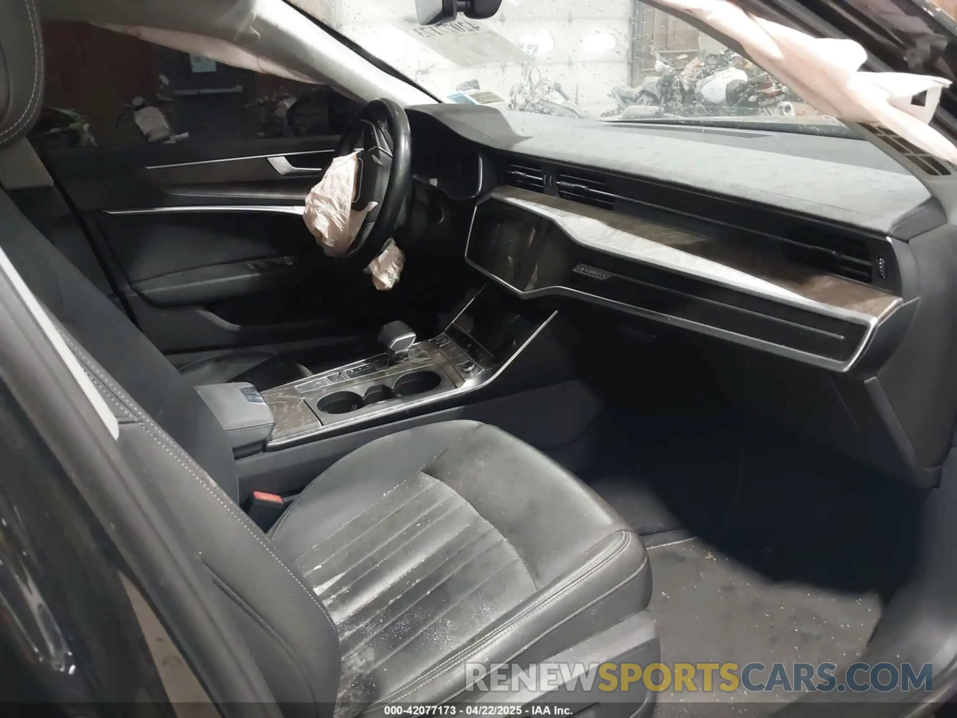 5 Photograph of a damaged car WAUK2AF23KN019159 AUDI A6 2019