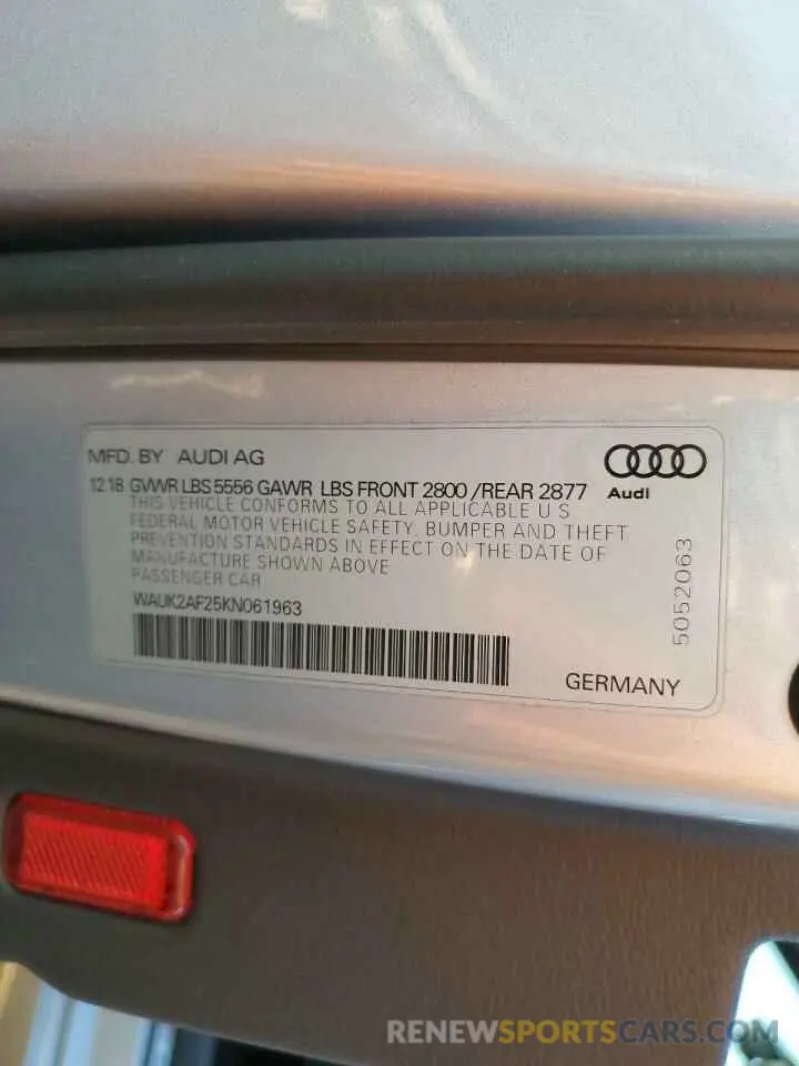 13 Photograph of a damaged car WAUK2AF25KN061963 AUDI A6 2019