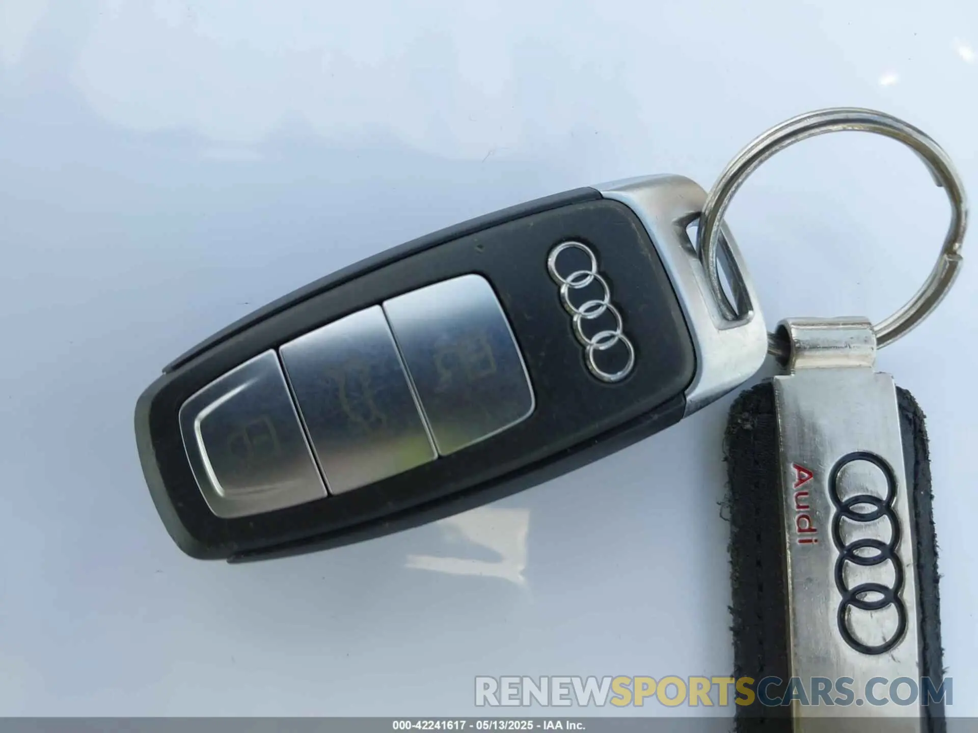 11 Фотография поврежденного автомобиля WAUK2AF29KN064896 AUDI A6 2019