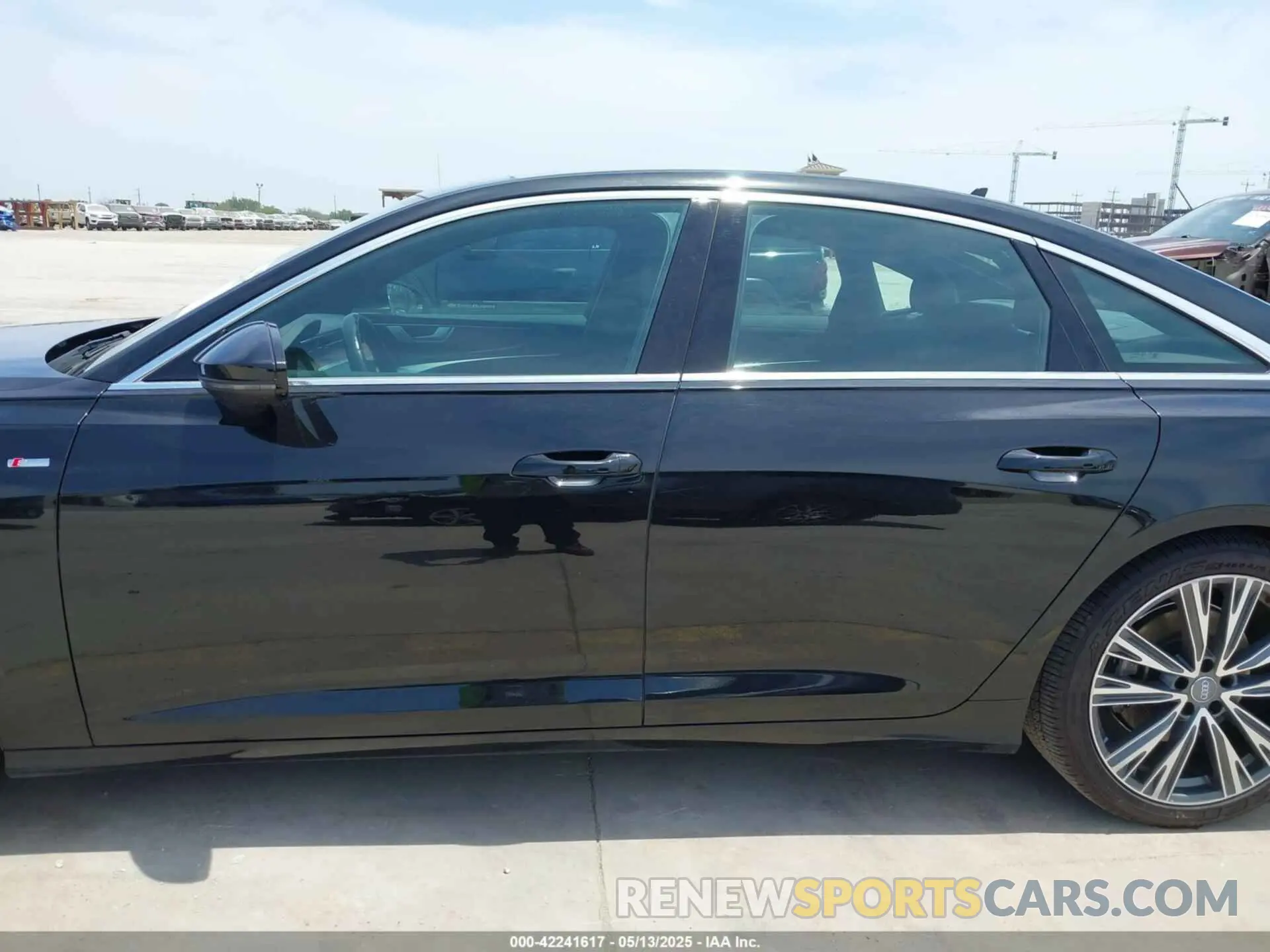 14 Фотография поврежденного автомобиля WAUK2AF29KN064896 AUDI A6 2019