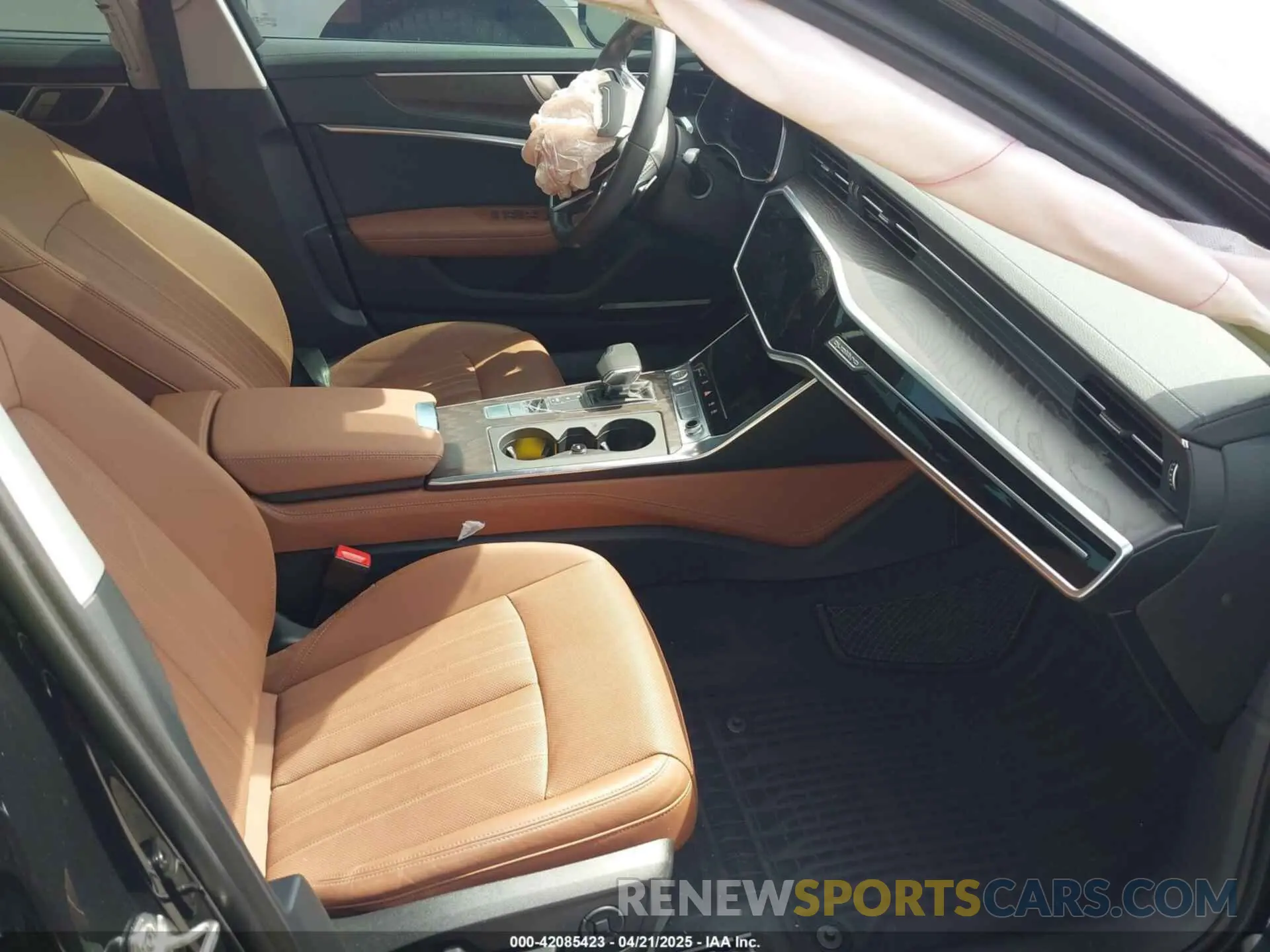 5 Photograph of a damaged car WAUL2AF21KN059468 AUDI A6 2019