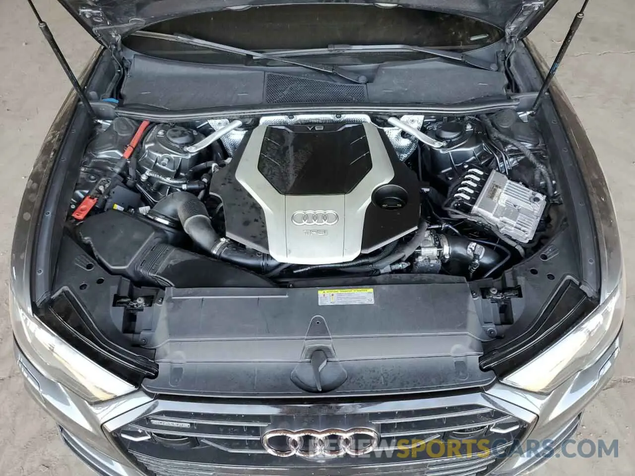 11 Фотография поврежденного автомобиля WAUL2AF21KN060183 AUDI A6 2019