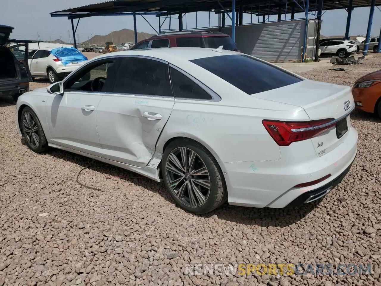 2 Фотография поврежденного автомобиля WAUL2AF28KN025012 AUDI A6 2019