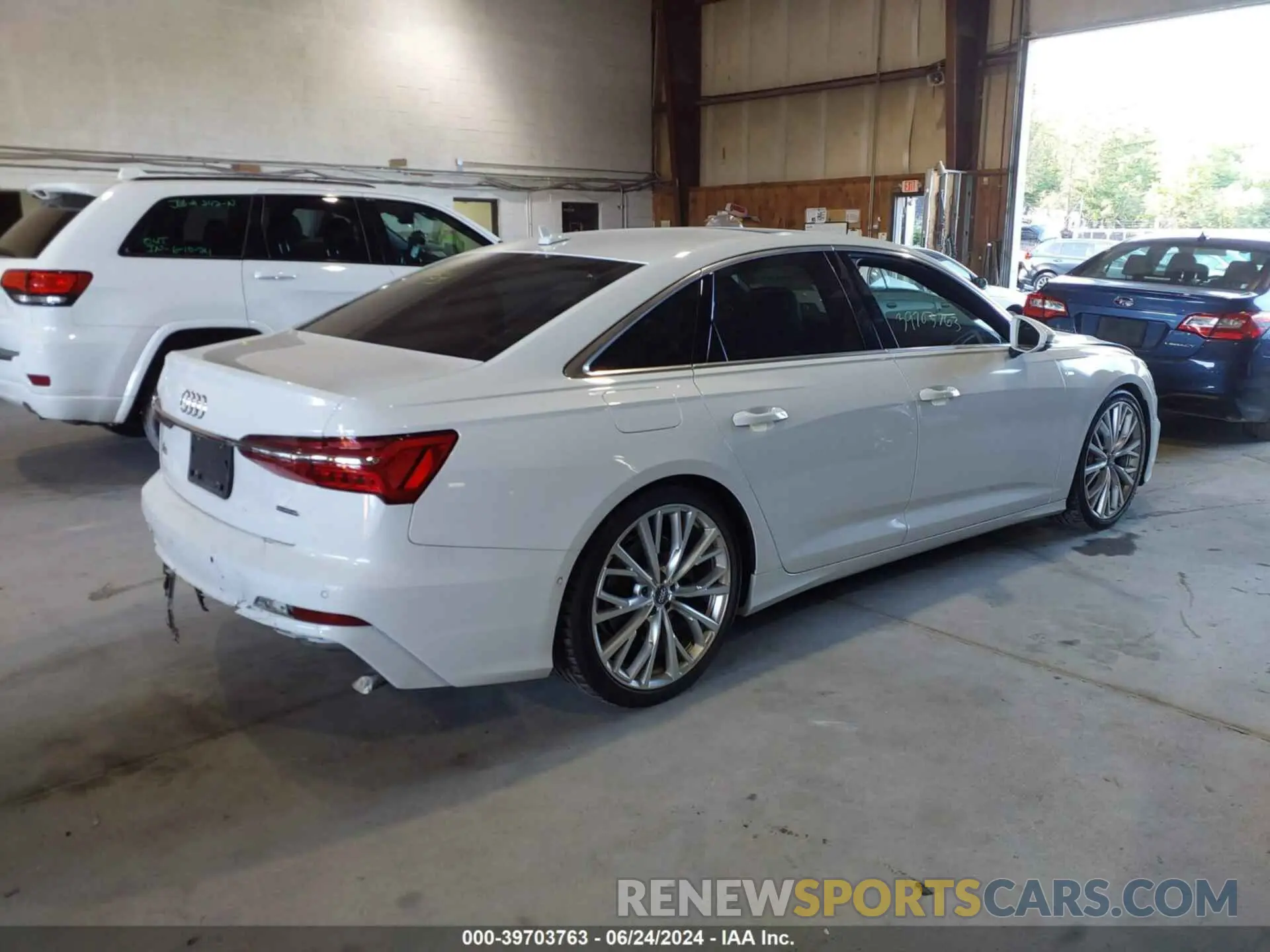 4 Photograph of a damaged car WAUM2AF20KN024022 AUDI A6 2019