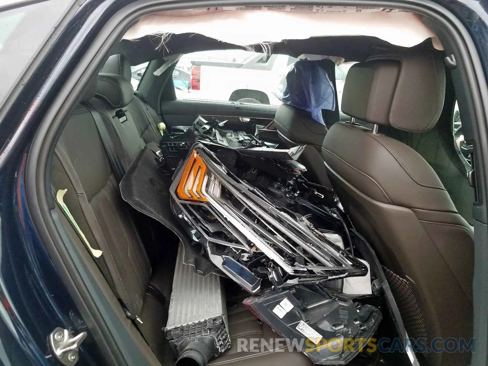 6 Photograph of a damaged car WAUM2AF20KN114013 AUDI A6 2019