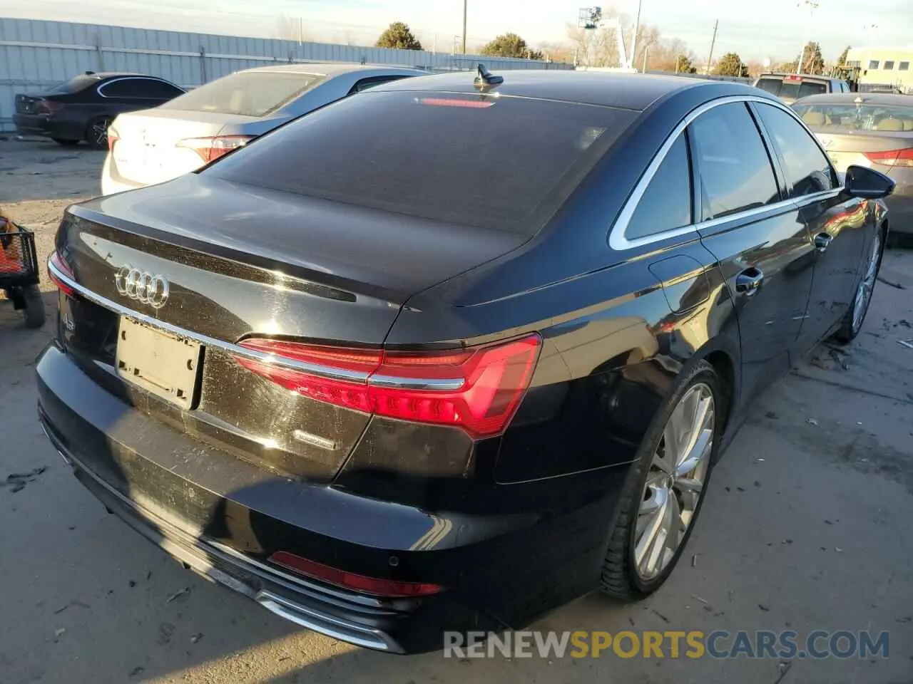 3 Фотография поврежденного автомобиля WAUM2AF21KN072452 AUDI A6 2019