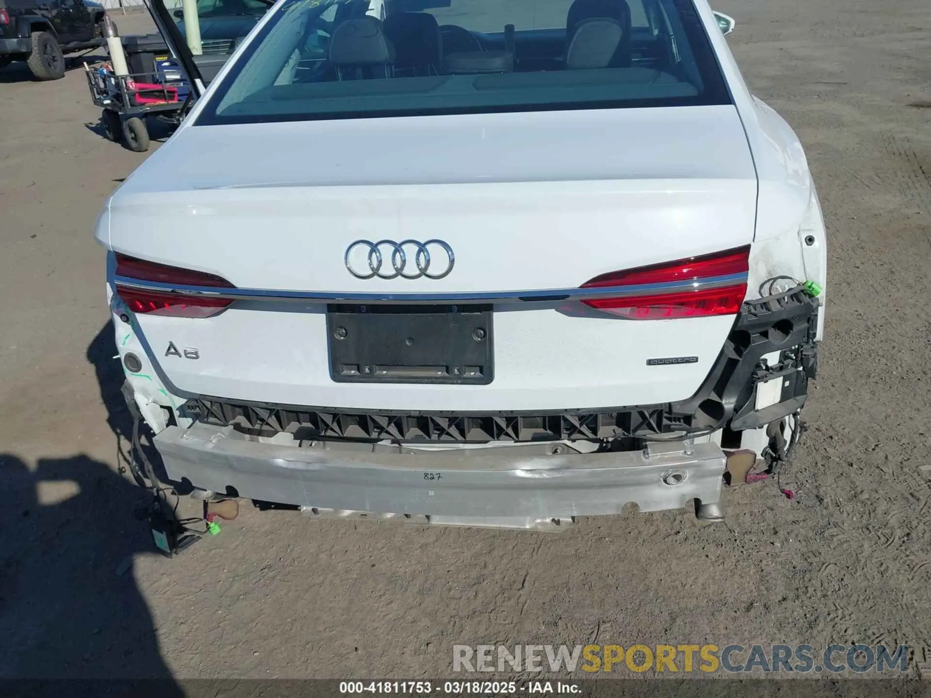 19 Фотография поврежденного автомобиля WAUM2AF22KN044384 AUDI A6 2019
