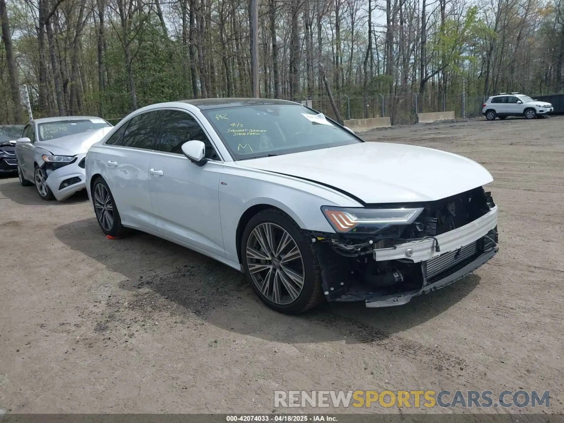 1 Фотография поврежденного автомобиля WAUM2AF24KN105217 AUDI A6 2019
