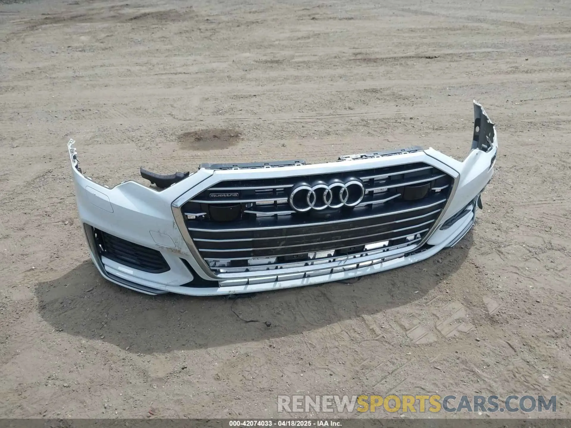 12 Фотография поврежденного автомобиля WAUM2AF24KN105217 AUDI A6 2019