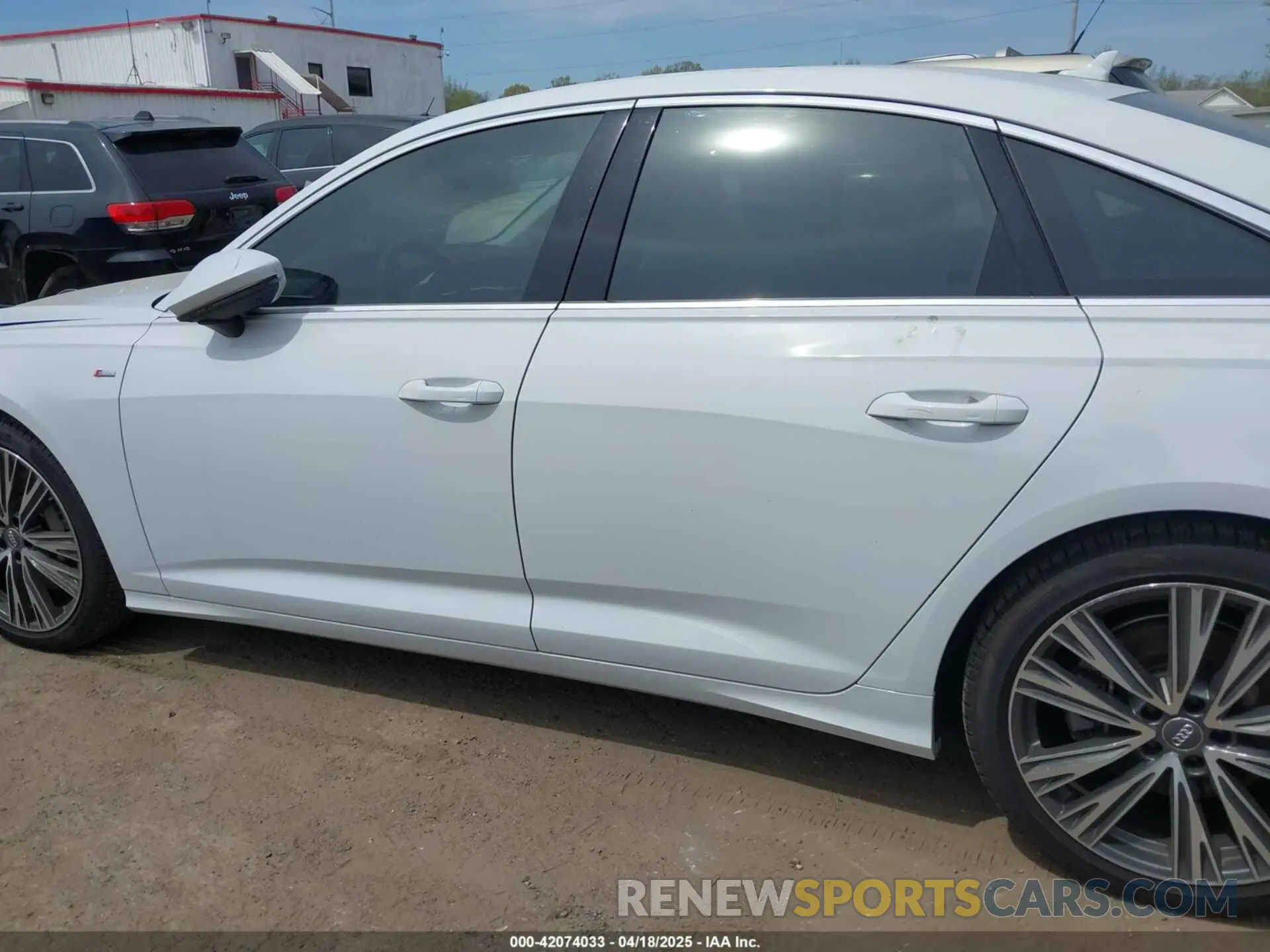15 Фотография поврежденного автомобиля WAUM2AF24KN105217 AUDI A6 2019