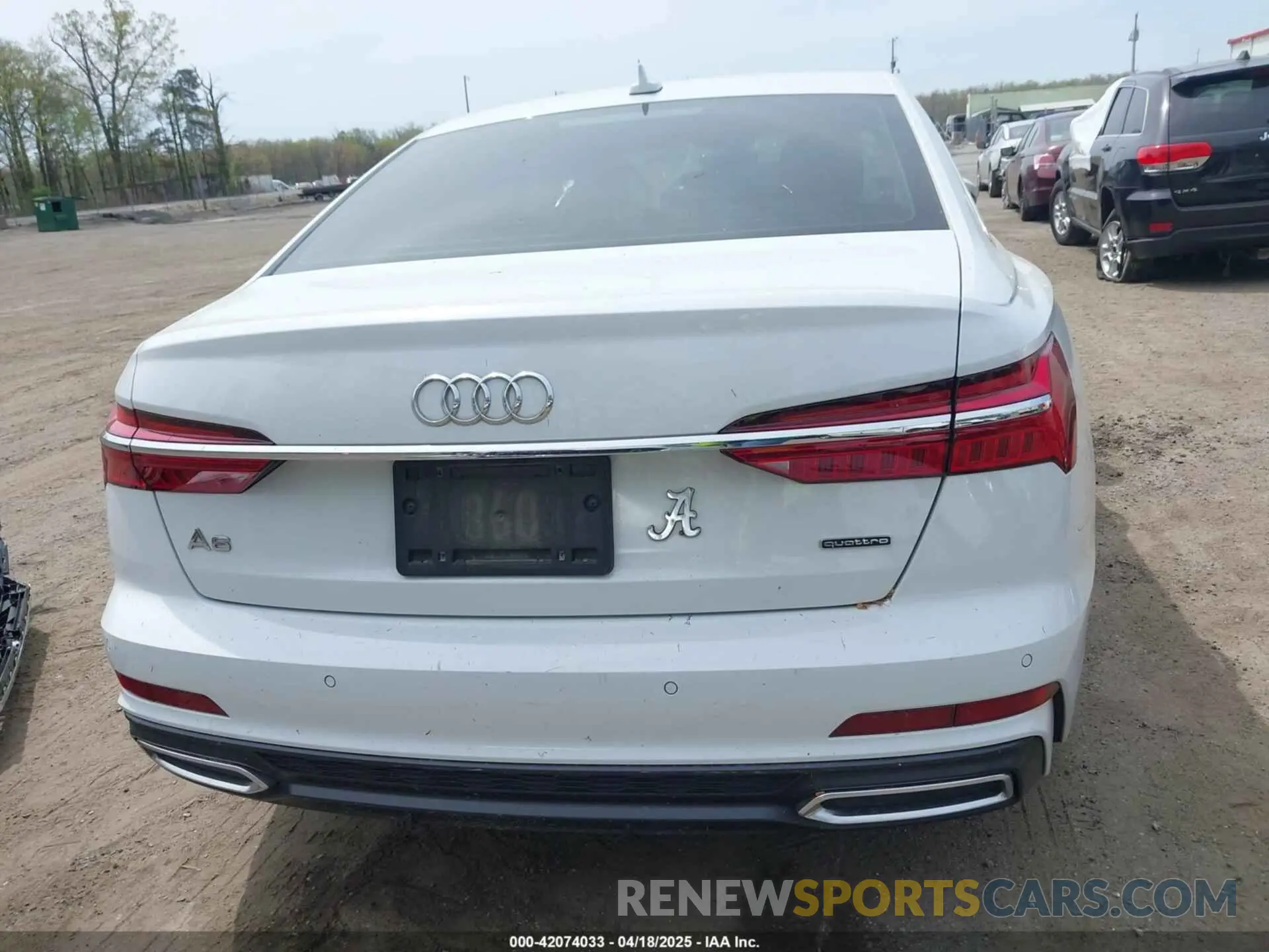 17 Фотография поврежденного автомобиля WAUM2AF24KN105217 AUDI A6 2019