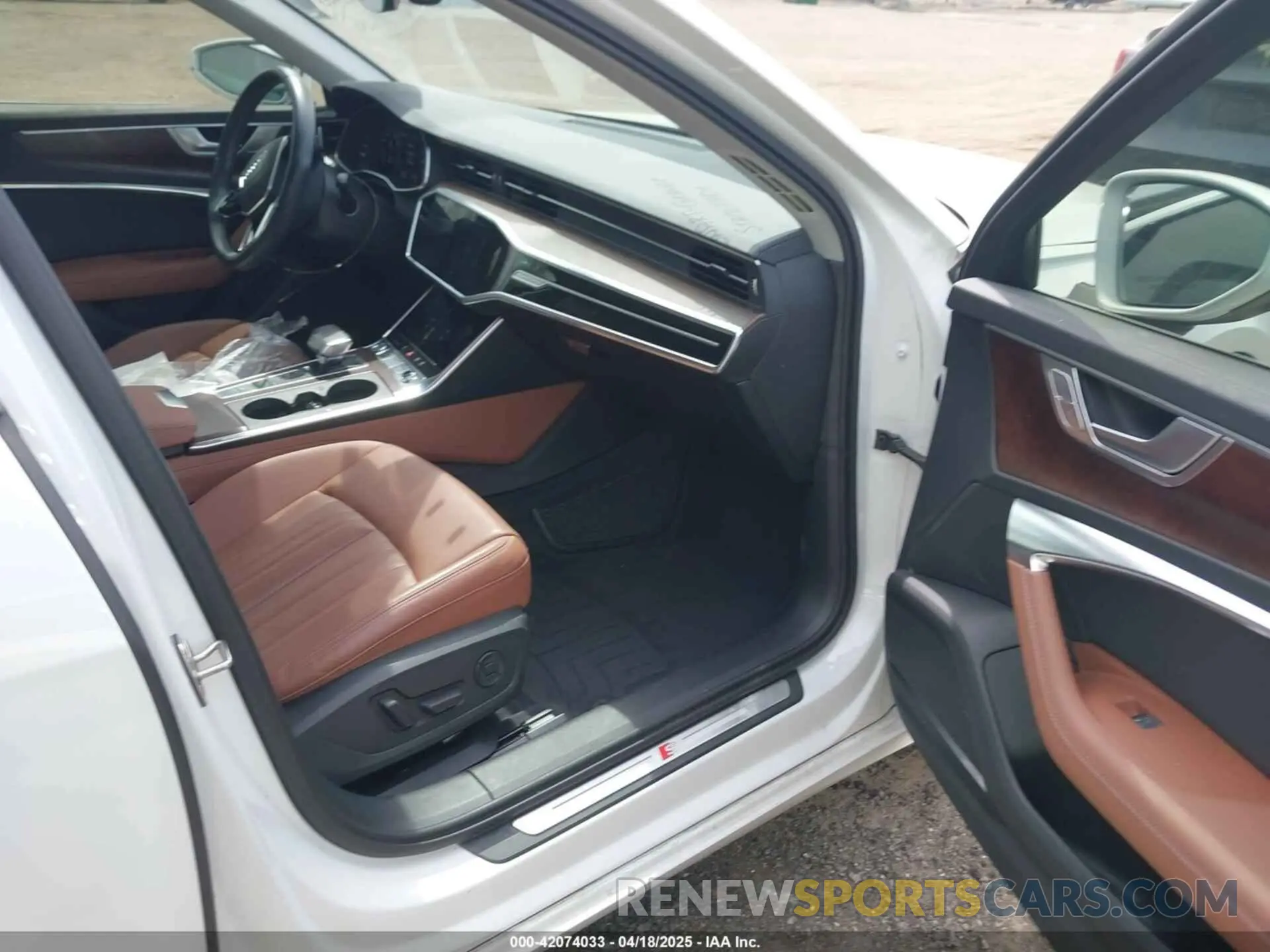 5 Фотография поврежденного автомобиля WAUM2AF24KN105217 AUDI A6 2019